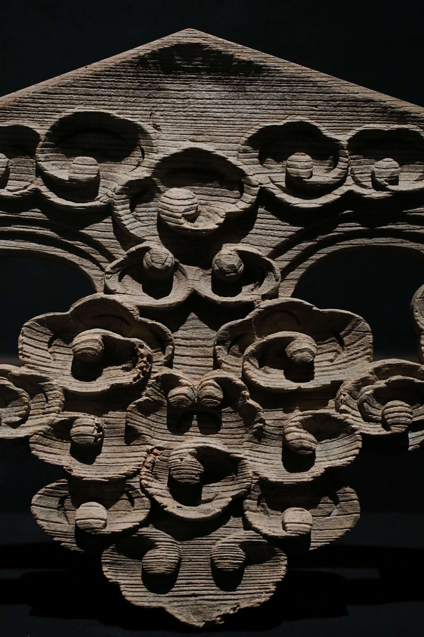 Antique Japanese Wood Carving Gegyo, Temple Water Crest Sculpture EDO