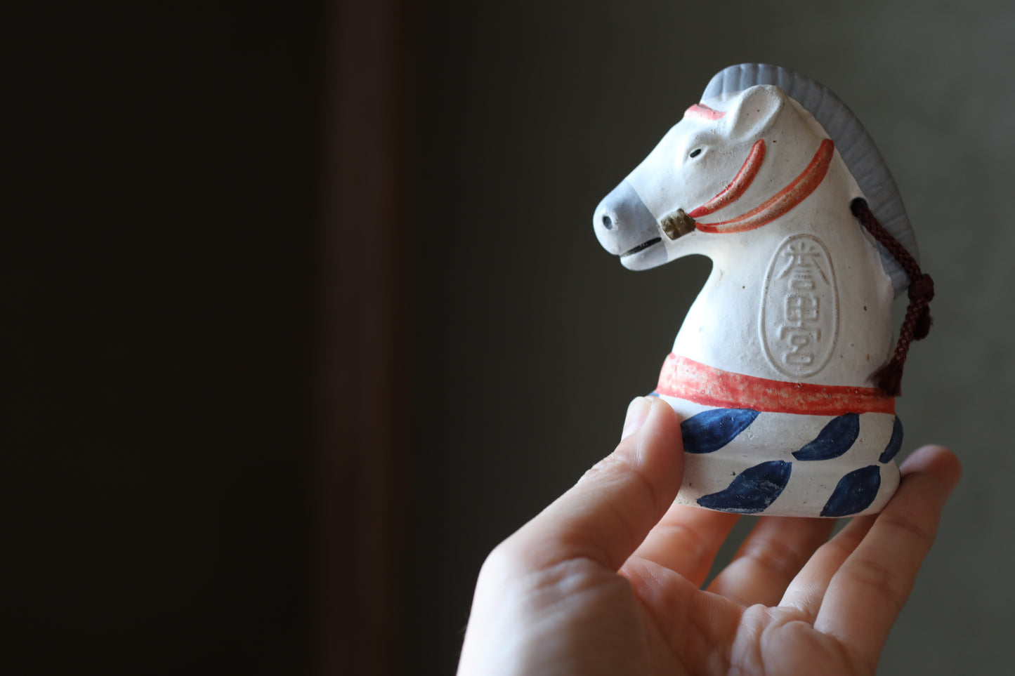 Japanese pottery bell horse animal doll with Kanji 誉田宮 神馬 sacred horse Paper weight, Ornaments Japanese vintage small bell H3.9in/10cm