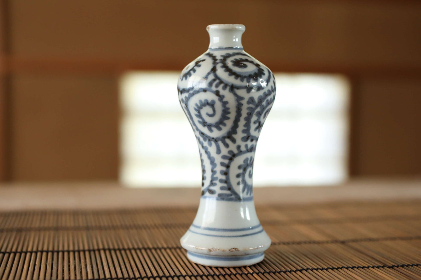 Japanese antique 1800s EDO small vase porcelain SAKE bottle old IMARI with arabesque pattern hand painting Sometsuke H5.1in/H13cm