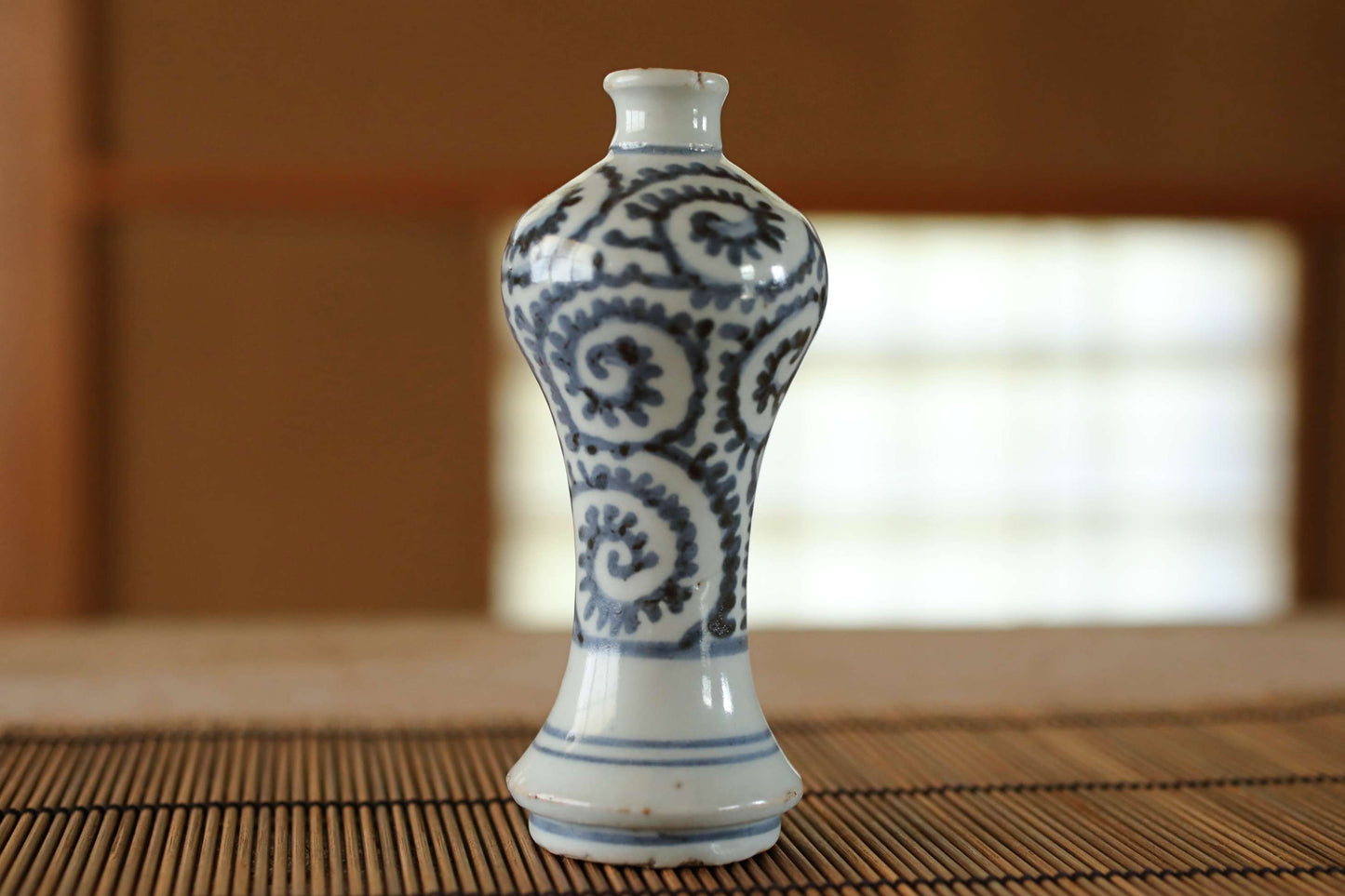Japanese antique 1800s EDO small vase porcelain SAKE bottle old IMARI with arabesque pattern hand painting Sometsuke H5.1in/H13cm