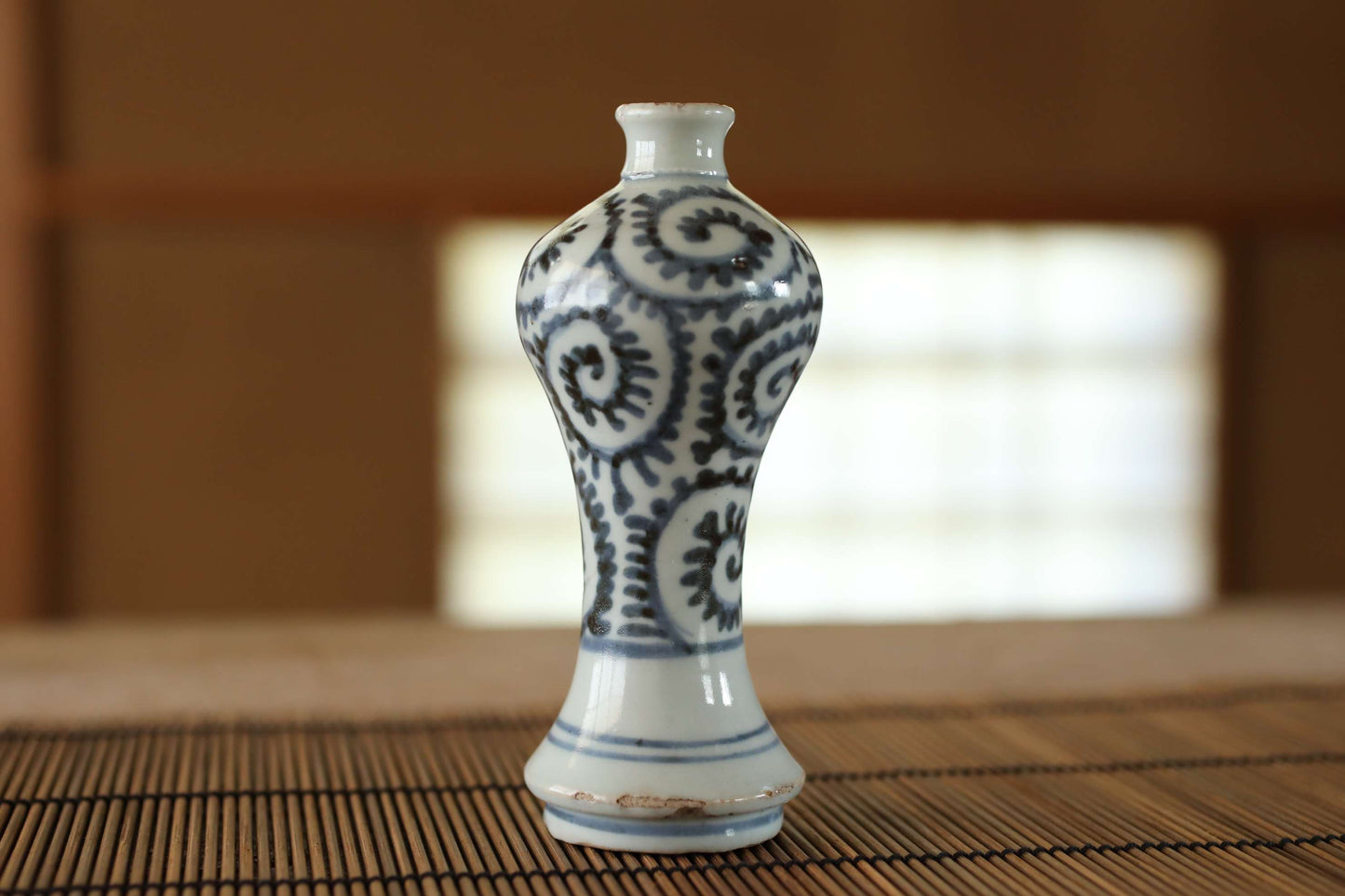 Japanese antique 1800s EDO small vase porcelain SAKE bottle old IMARI with arabesque pattern hand painting Sometsuke H5.1in/H13cm
