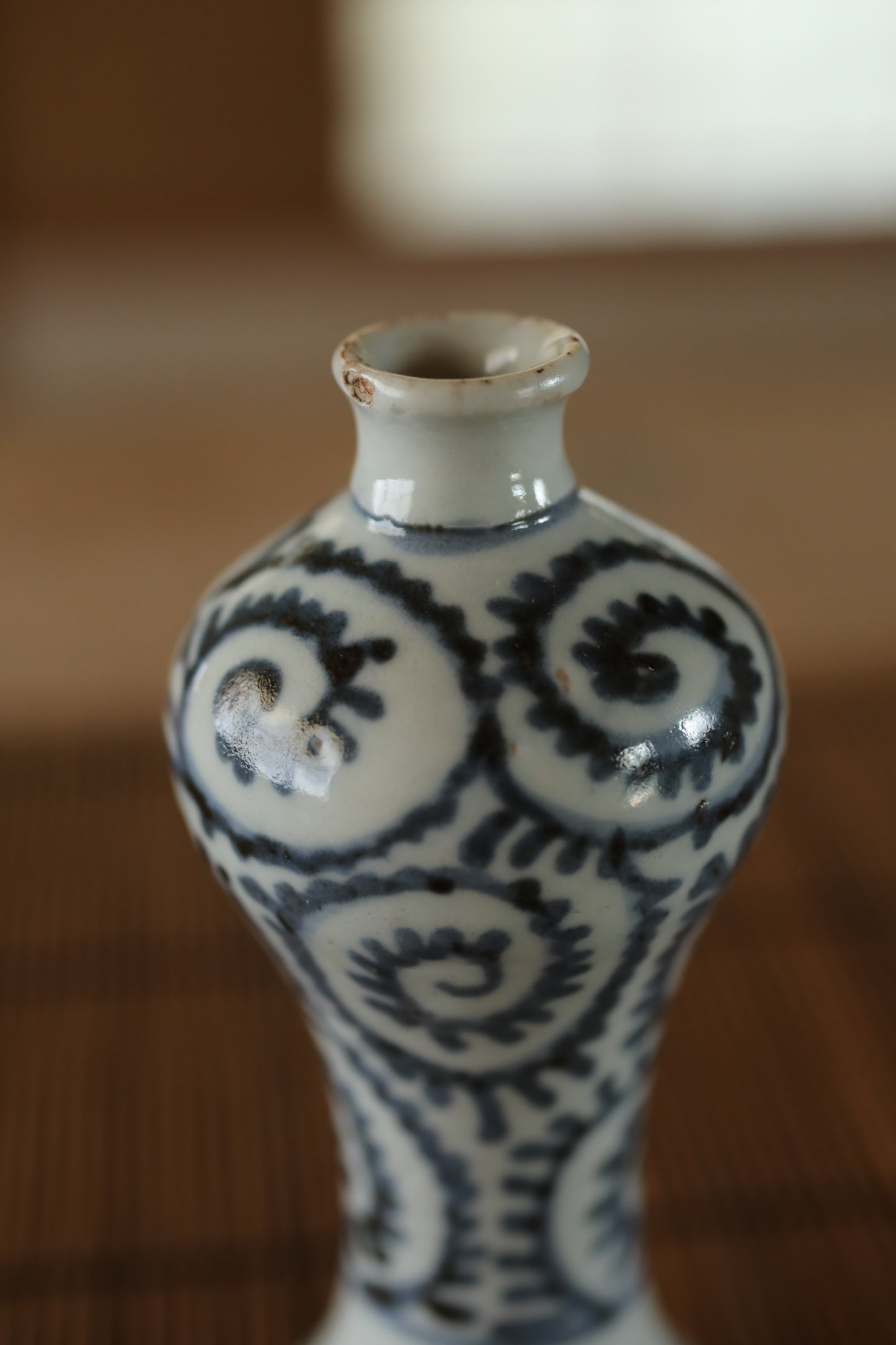 Japanese antique 1800s EDO small vase porcelain SAKE bottle old IMARI with arabesque pattern hand painting Sometsuke H5.1in/H13cm