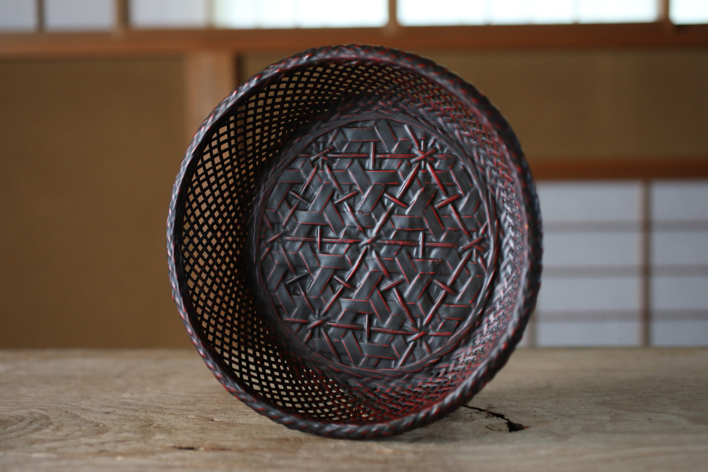 Japanese vintage beautiful bamboo woven lacquered basket for Tea ceremony, shallow basket    H2.2xW9.5in/H5.5xW24.2cm