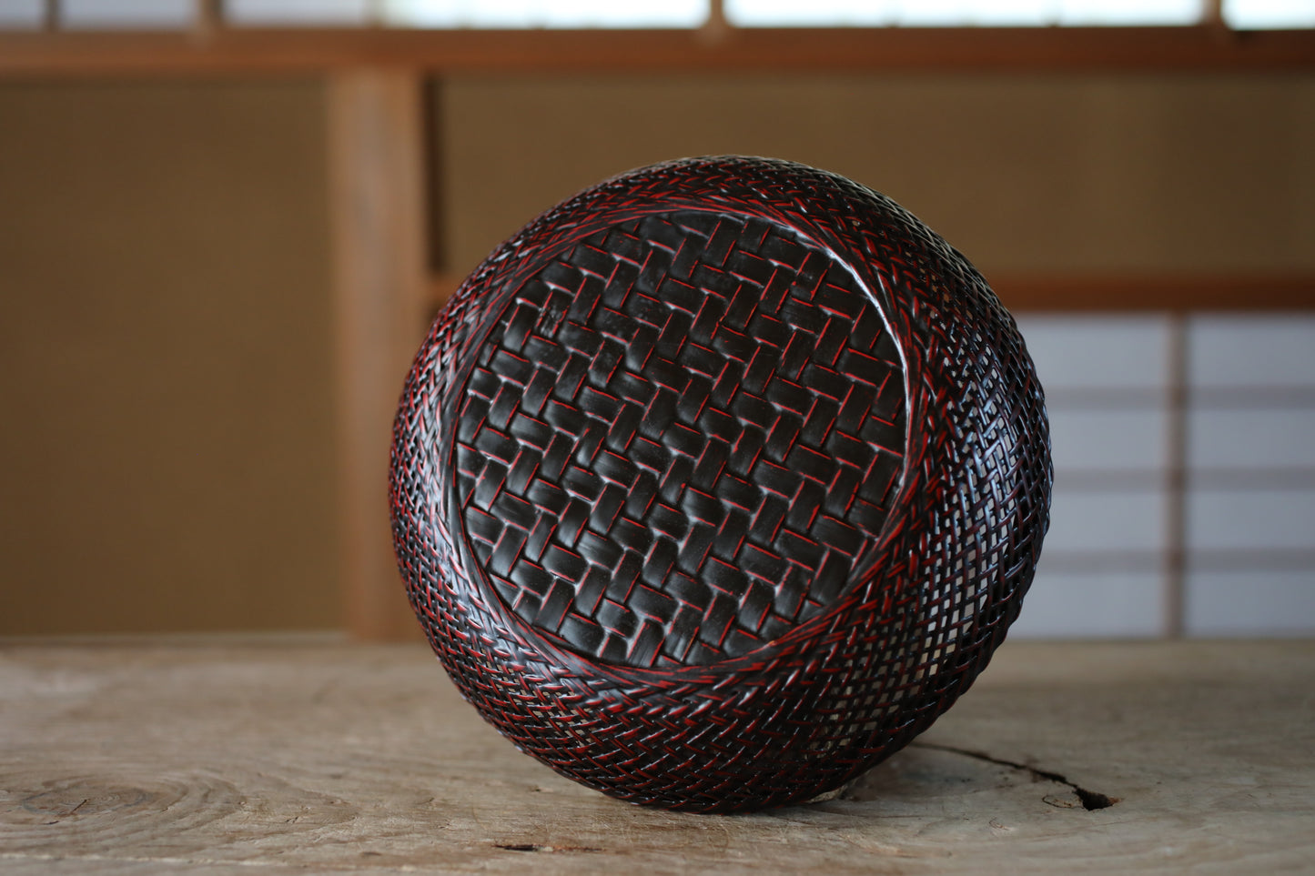 Japanese vintage beautiful bamboo woven lacquered basket for Tea ceremony, shallow basket    H2.2xW9.5in/H5.5xW24.2cm