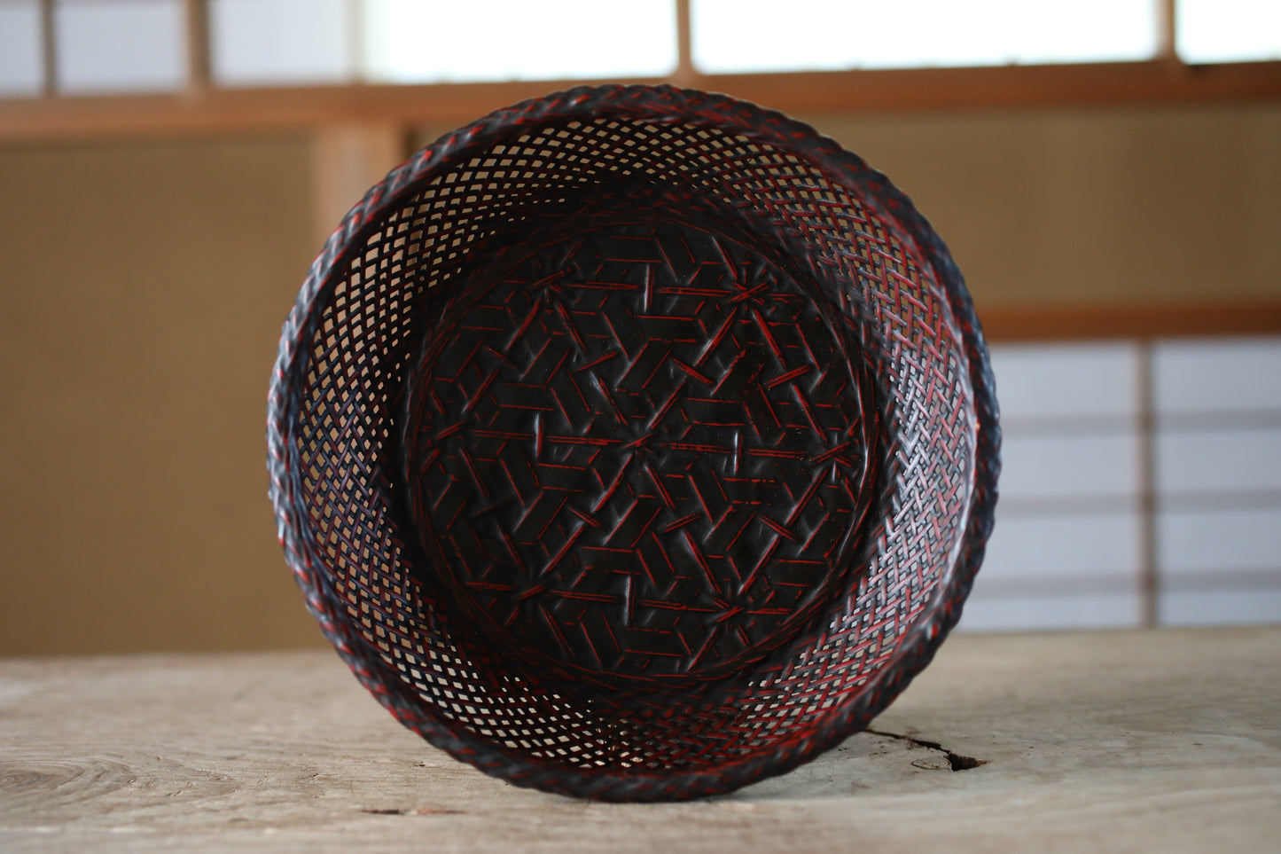 Japanese vintage beautiful bamboo woven lacquered basket for Tea ceremony, shallow basket    H2.2xW9.5in/H5.5xW24.2cm