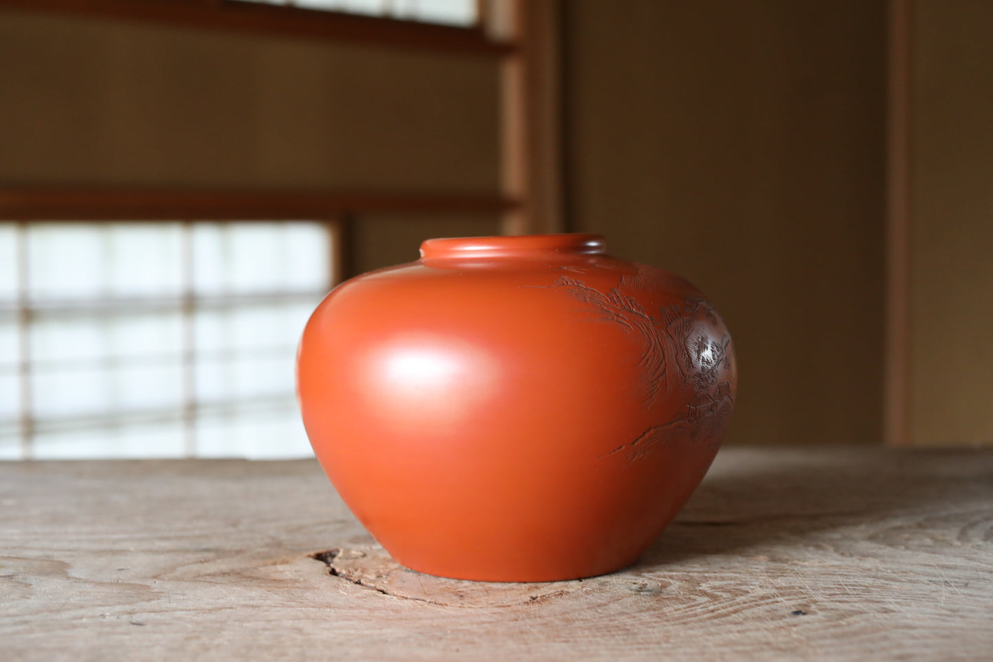 Japanese vintage Tokoname ware vase with a pine tree and hand made kiln craft jar flower vase red clay Kanji signed H5.5×7.9in/H14×20cm