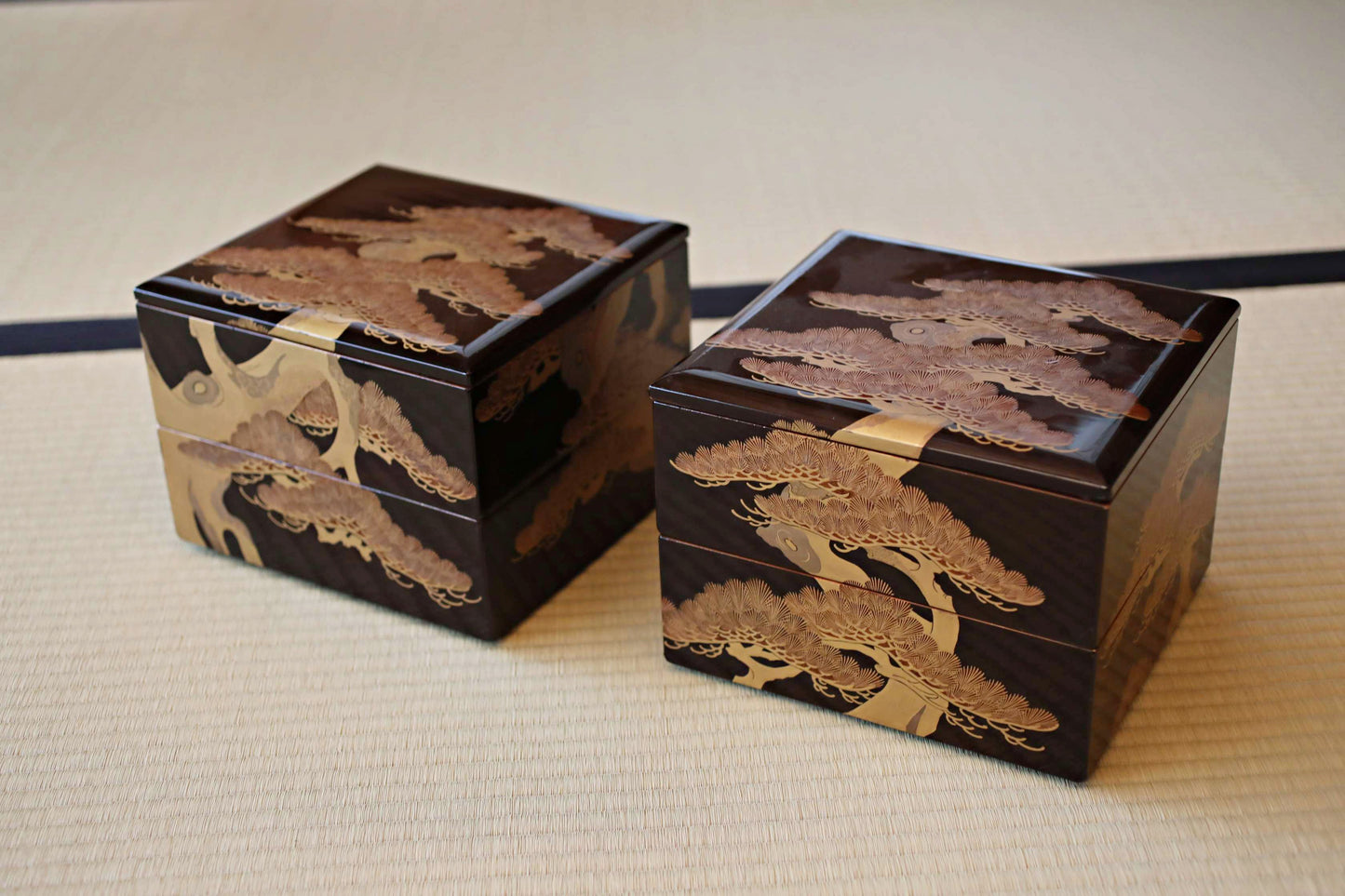 Antique Japanese Lacquer Jubako Box: Edo Pine Tree Makie, 4-Tiered
