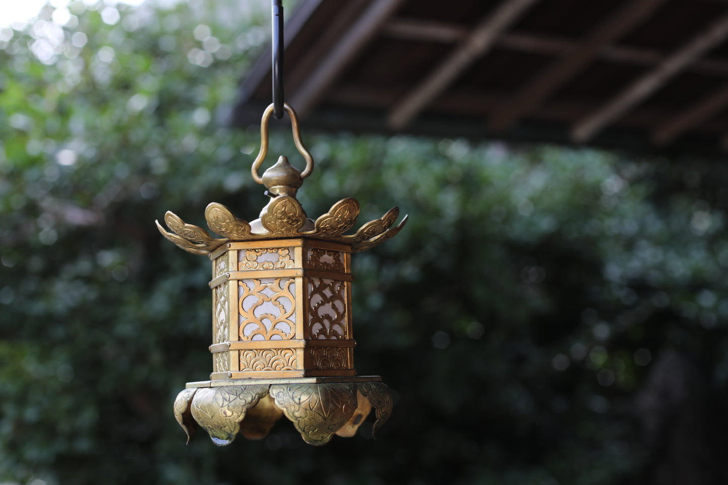 Pair of Japanese buddhist lantern edo