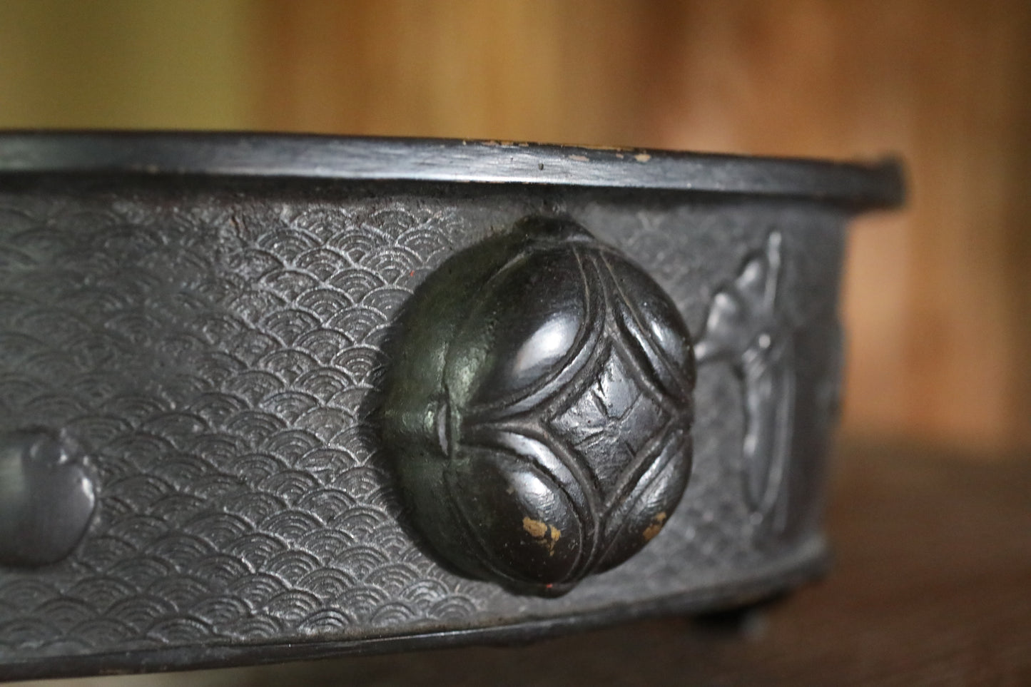 FINE! Japanese Antiques Lost Wax Bronze Basin 1890s weight shaped with dragon relief, SUIBAN, metal craft For IKEBANA W15×D10.6in/W38×D27cm