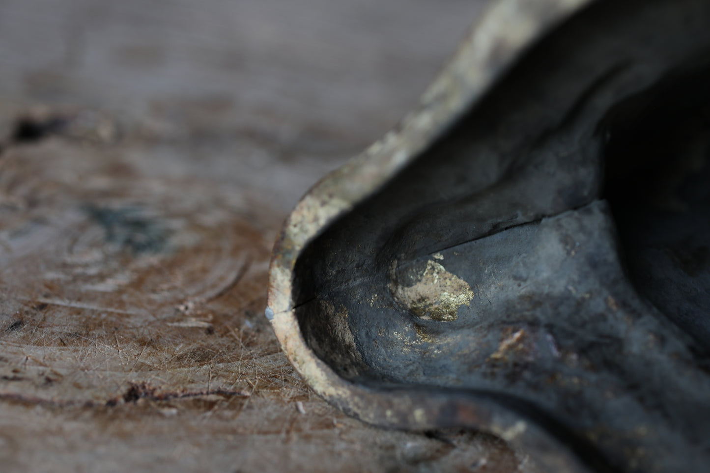 Japanese antique Bronze buddha Miroku Maitreya Bodhisattva statue buddhist temple statue (H10.8in/27.5cm)