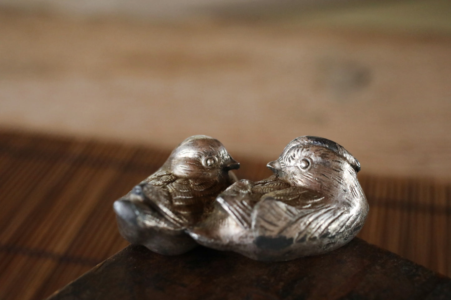 Japanese vintage small metal paper weight, pair of Mandarin duck, small tin alloy desk ornament, vintage bird figure  H1xW2.8in/2.5x7cm