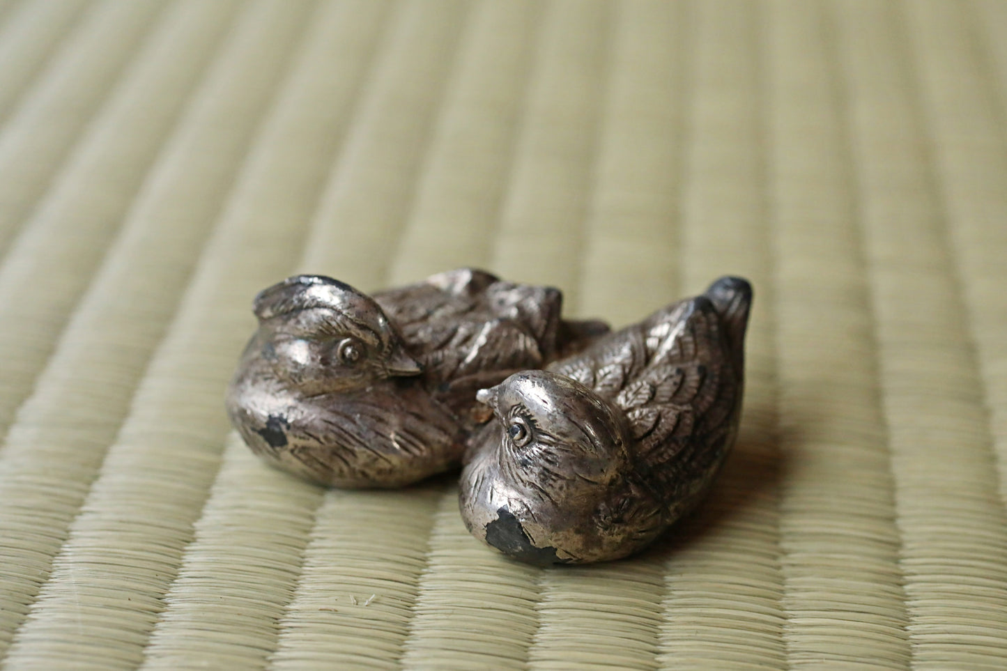 Japanese vintage small metal paper weight, pair of Mandarin duck, small tin alloy desk ornament, vintage bird figure  H1xW2.8in/2.5x7cm
