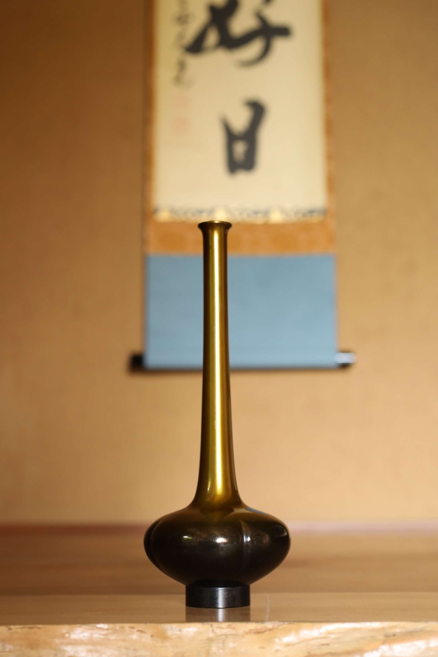 FINE! Japanese vintage beautiful yellow gold bronze vase Boke style, with Kanji signature for Tea ceremony, IKEBANA For gift H9.8in/25cm