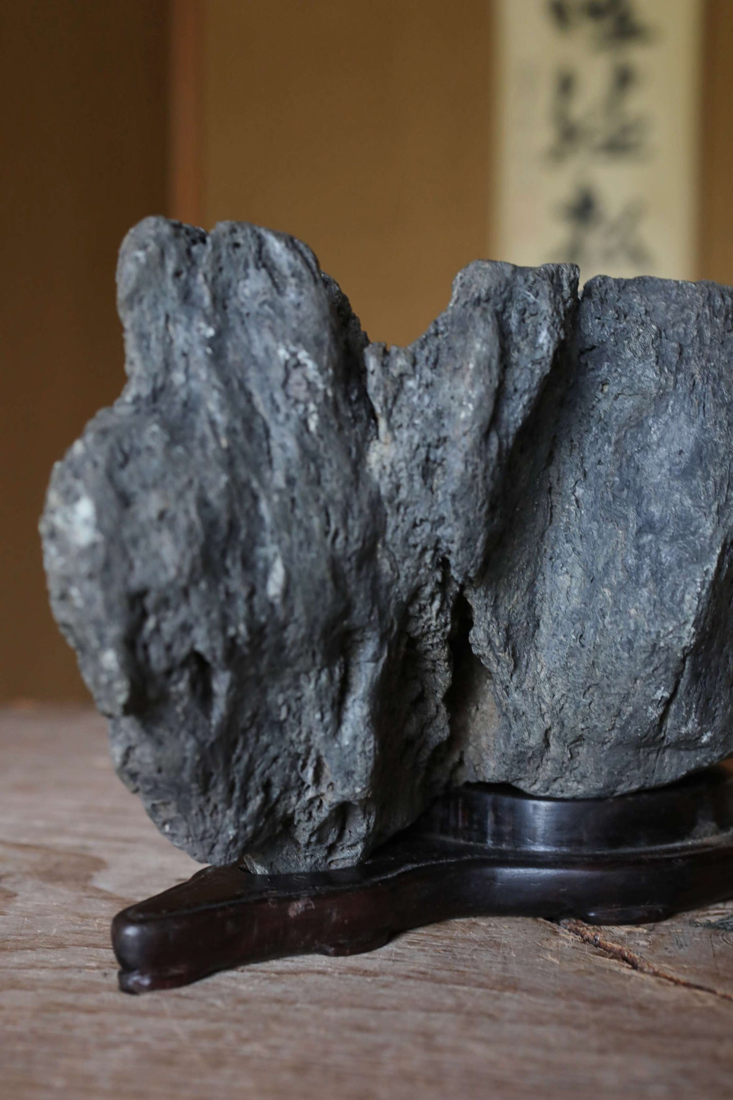 Japanese old "SUISEKI" scholars stone, indoor viewing stone, Saji-gawa stone, with a hand carved pedestal Power stone H5.9 x W8.7in