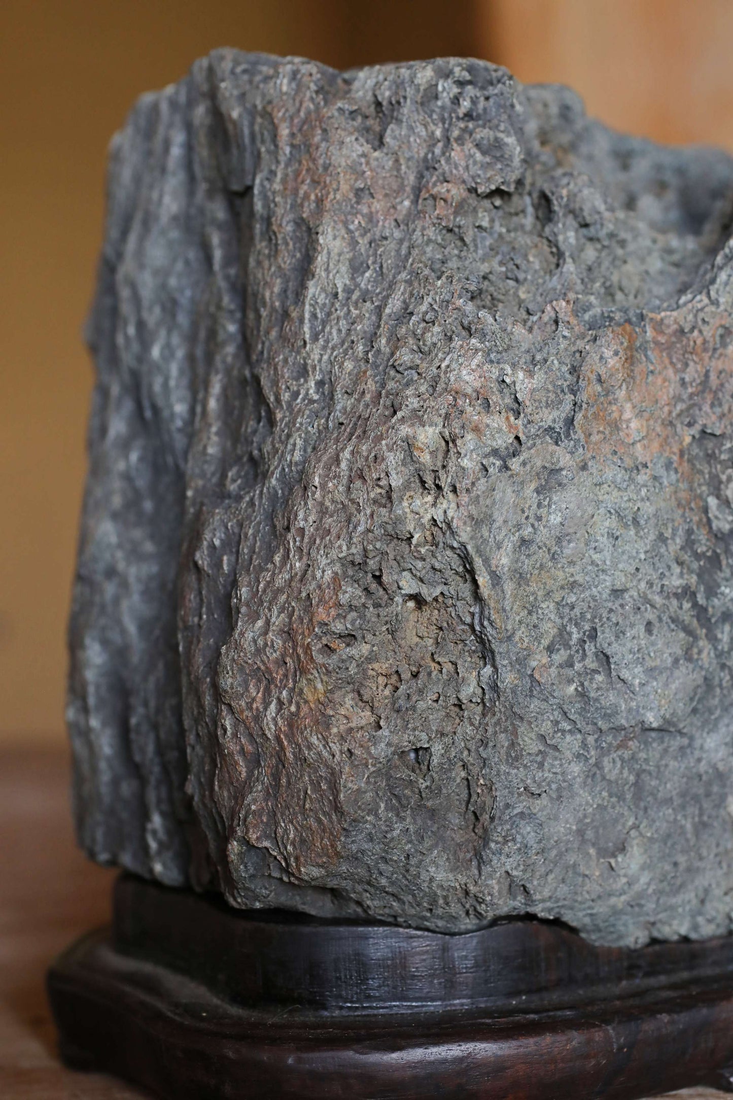 Japanese old "SUISEKI" scholars stone, indoor viewing stone, Saji-gawa stone, with a hand carved pedestal Power stone H5.9 x W8.7in