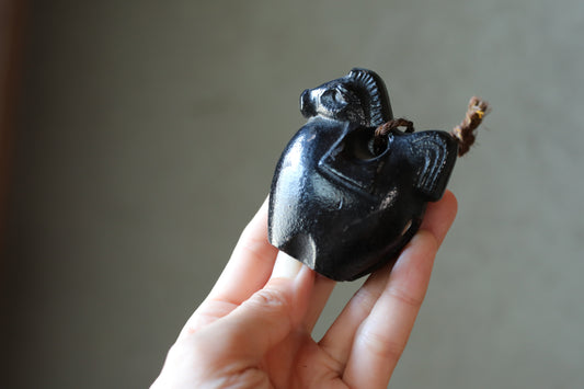 Japanese vintage Iron bell amulet Japanese Horse Paper weight japan metal ornament 1970s H2.6in×2.4in/H6.5×5×6cm