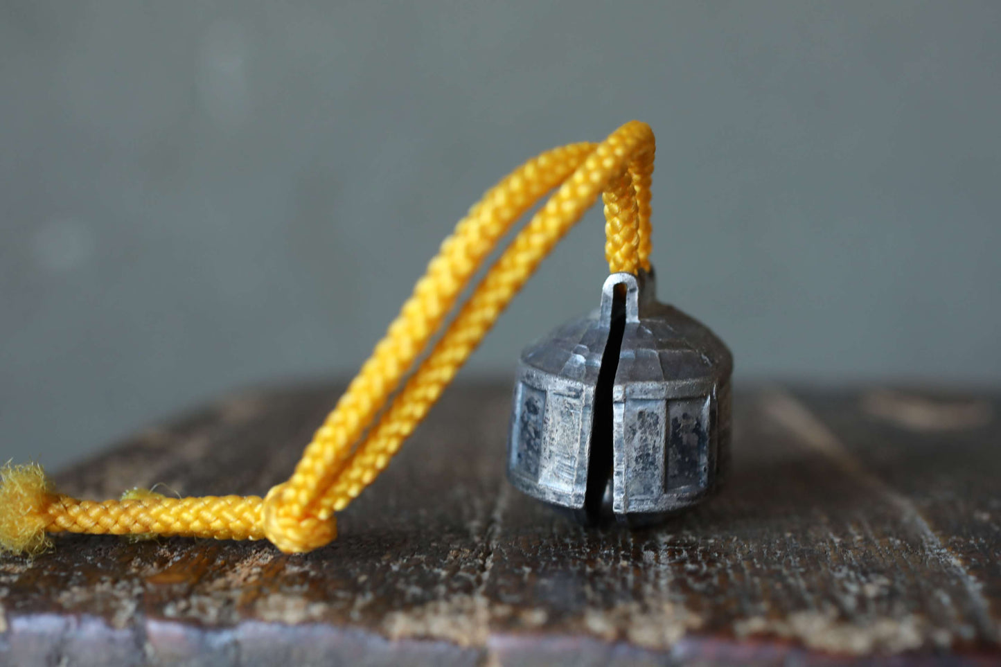 Japanese vintage metal small bell shinto shrine with KANJI calligraphy 鈴(bell), key charm made of metal H1.1in×1.2in/ H2.8×3cm