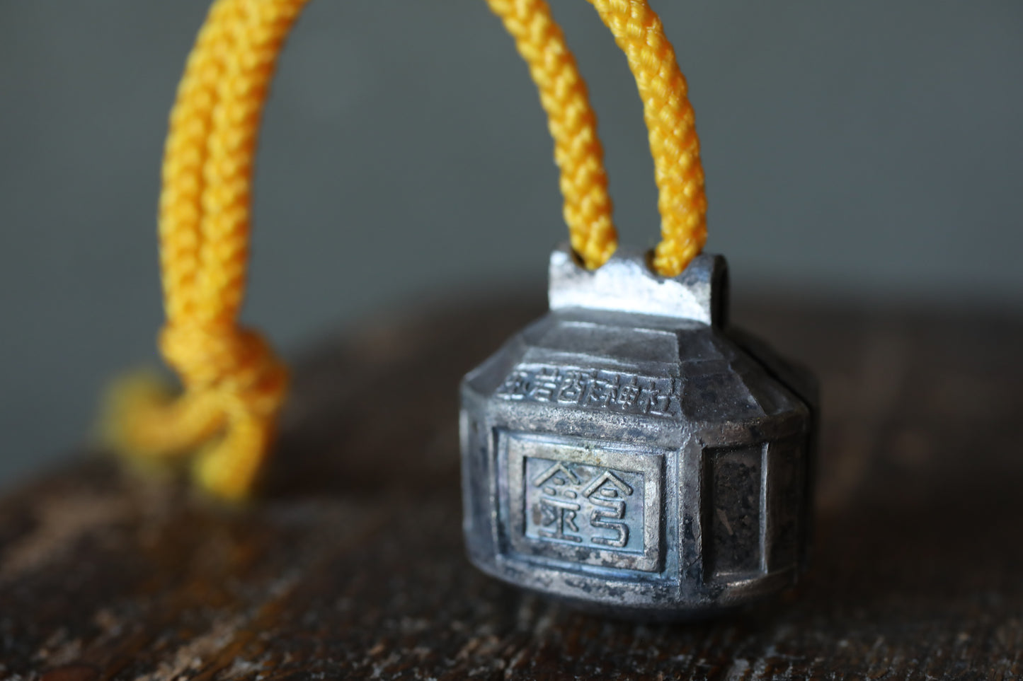 Japanese vintage metal small bell shinto shrine with KANJI calligraphy 鈴(bell), key charm made of metal H1.1in×1.2in/ H2.8×3cm