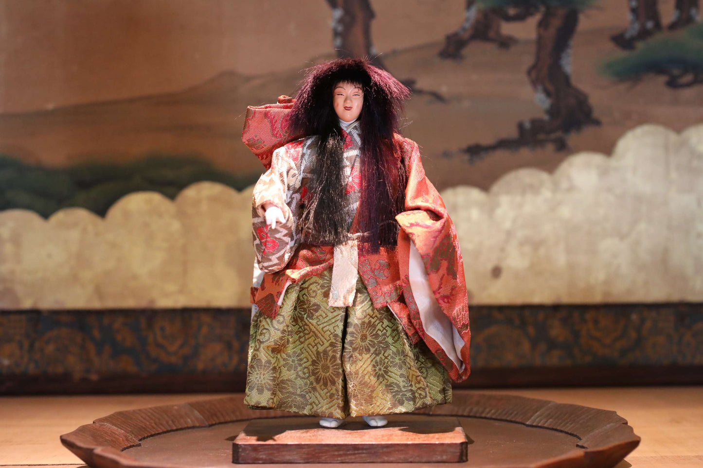 FINE! RARE! Japanese vintage Noh doll red mask Dancing Child Spirit "天鼓” made of wood and silk KIMONO for Gift H8.7×4.7in/H22×12cm