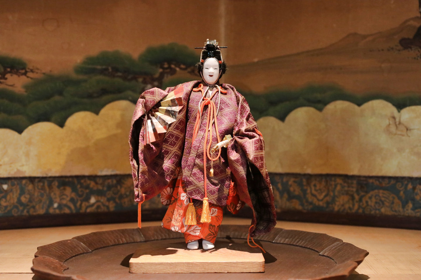 FINE! RARE! Japanese vintage Noh doll Koomote mask mask dancing woman "井筒” made of wood and silk KIMONO for Gift H8.9×5.5in/H22.5×14cm