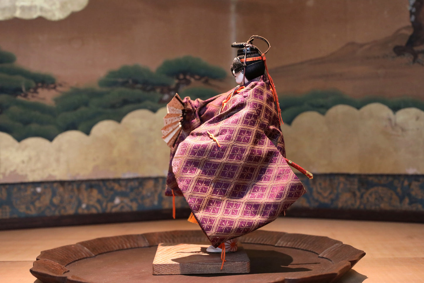 FINE! RARE! Japanese vintage Noh doll Koomote mask mask dancing woman "井筒” made of wood and silk KIMONO for Gift H8.9×5.5in/H22.5×14cm