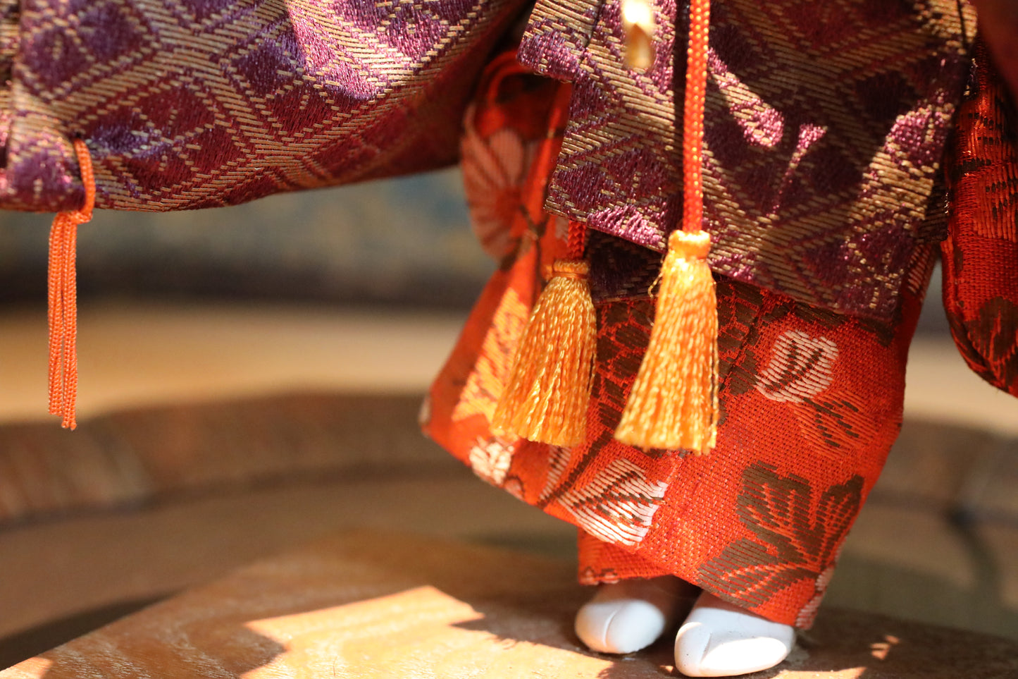 FINE! RARE! Japanese vintage Noh doll Koomote mask mask dancing woman "井筒” made of wood and silk KIMONO for Gift H8.9×5.5in/H22.5×14cm