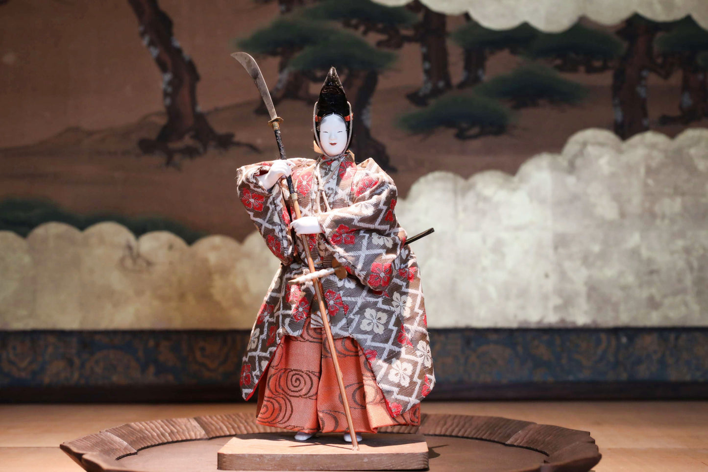 FINE! RARE! Japanese vintage Noh doll Koomote mask mask woman samurai "巴” made of wood and silk KIMONO for Gift H9.8×5.1in/H25×13cm