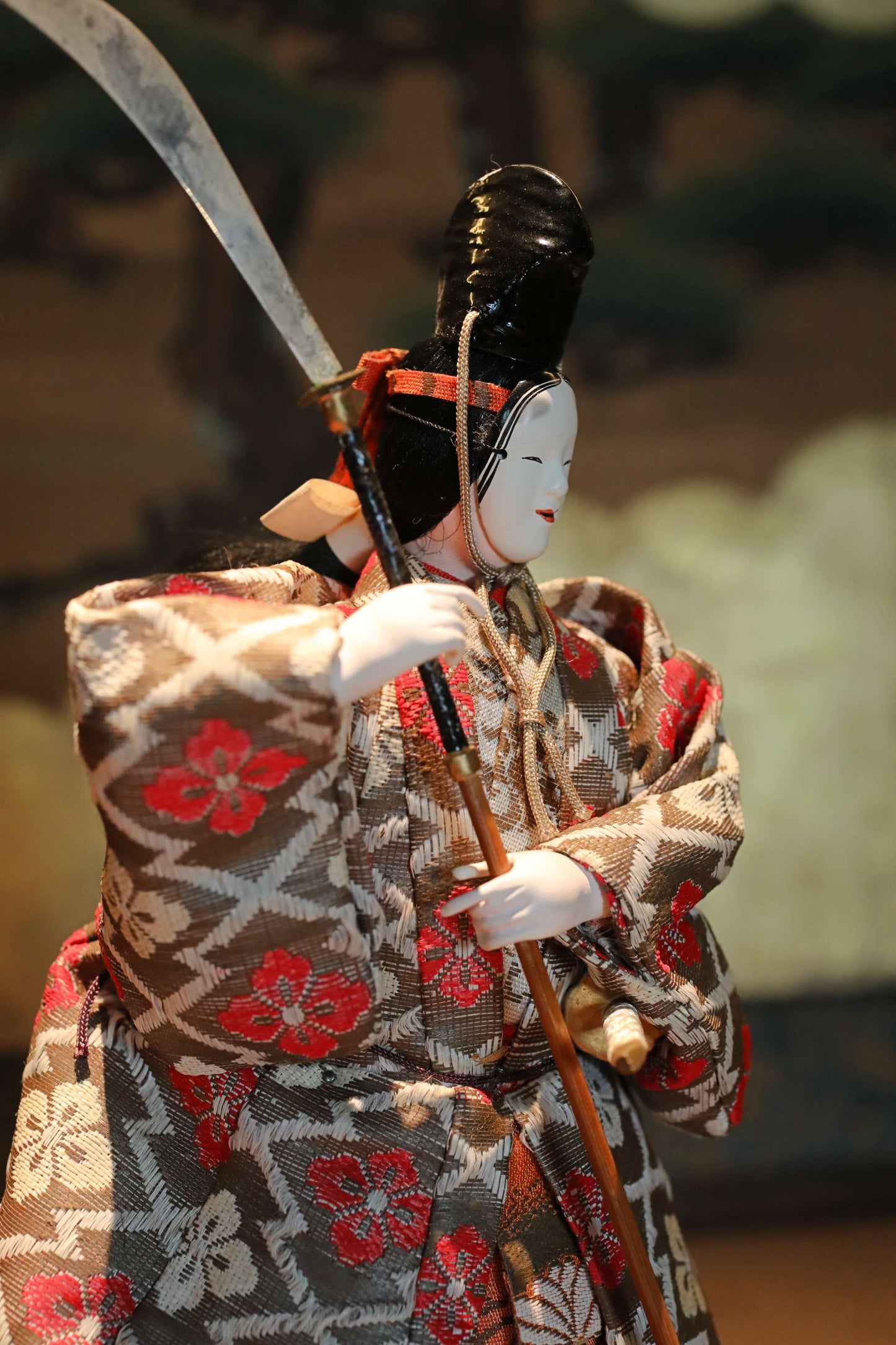 FINE! RARE! Japanese vintage Noh doll Koomote mask mask woman samurai "巴” made of wood and silk KIMONO for Gift H9.8×5.1in/H25×13cm