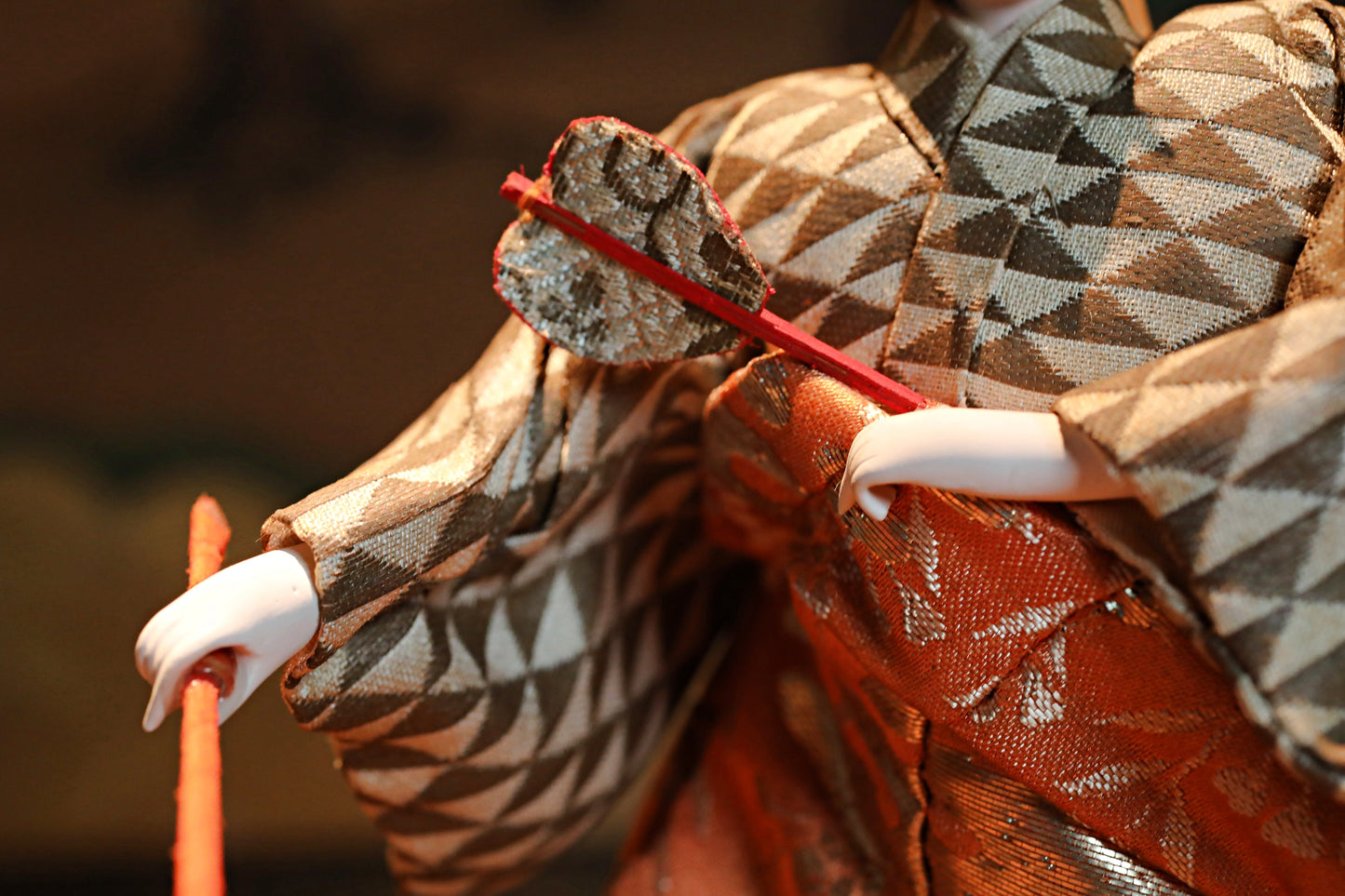 FINE! RARE! Japanese vintage Noh doll Hannya mask demon mask named "道成寺” made of wood and silk KIMONO for Gift H8.5×5.1in/H21.5×13cm