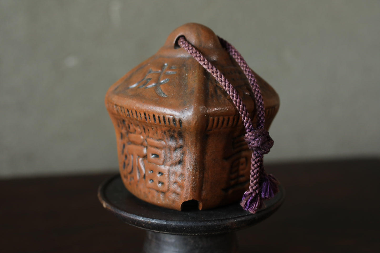 Japanese small pottery bell old house shaped amulet with Kanji Buddhist fortunate words Ornaments vintage small bell H3.9in/10cm