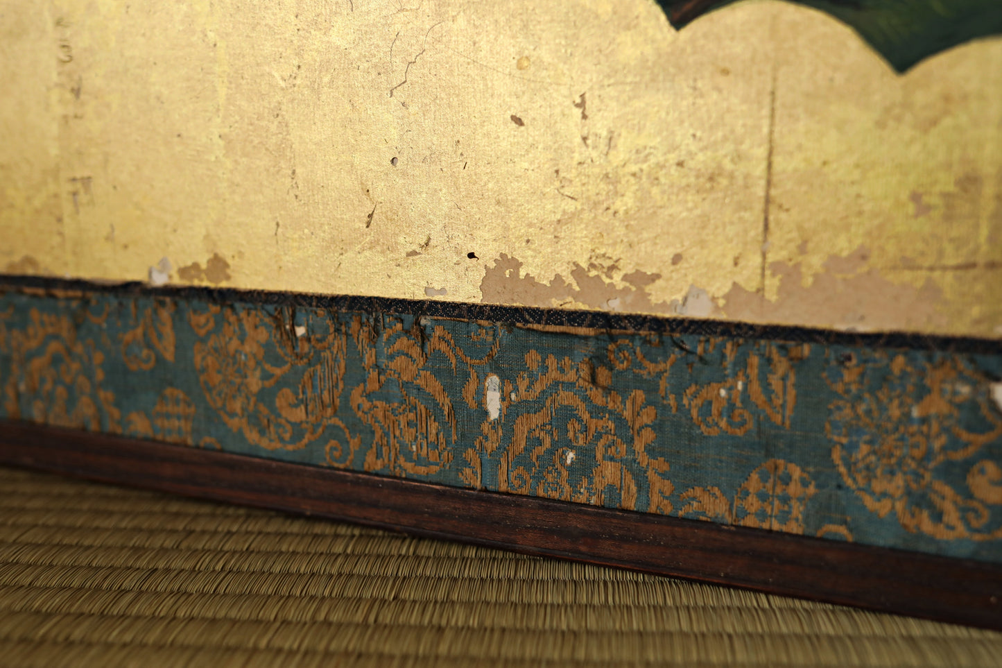 FINE! Japanese antique furniture 1800s EDO Byobu wind screen hand painting, Real Gold Clouds with pine tree W74in/H188cm