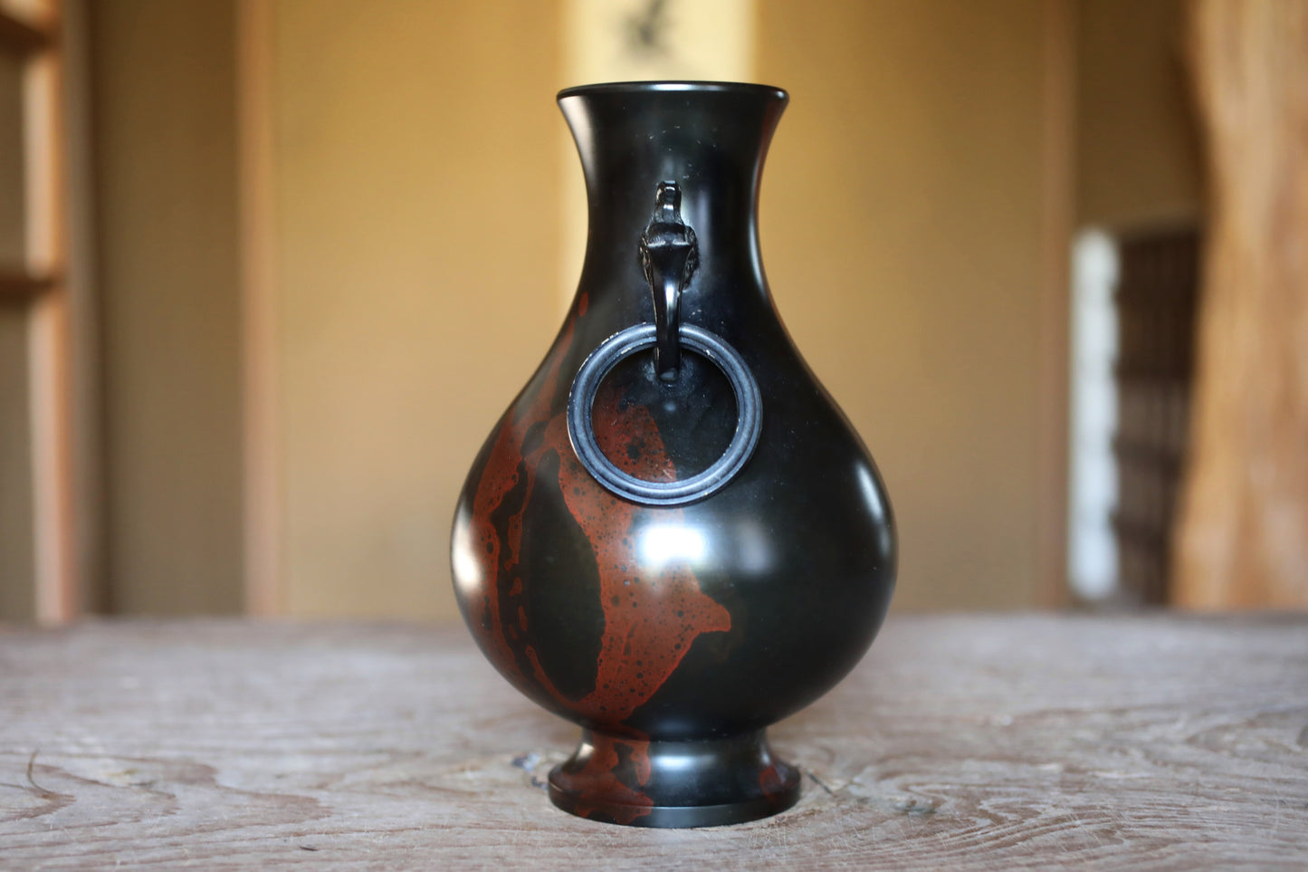 FINE! Japanese vintage 1960s Bronze flower vase black red marble with dragon Divine Beast ears with 峰雲 sign furniture H9.4in/H24cm