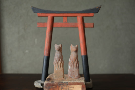 Japanese Antique 1910s pair of KITSUNE dolls Pottery from Shinto shrine Altar Foxes art Japanese guardian deity Okimono H3.5in/9cm