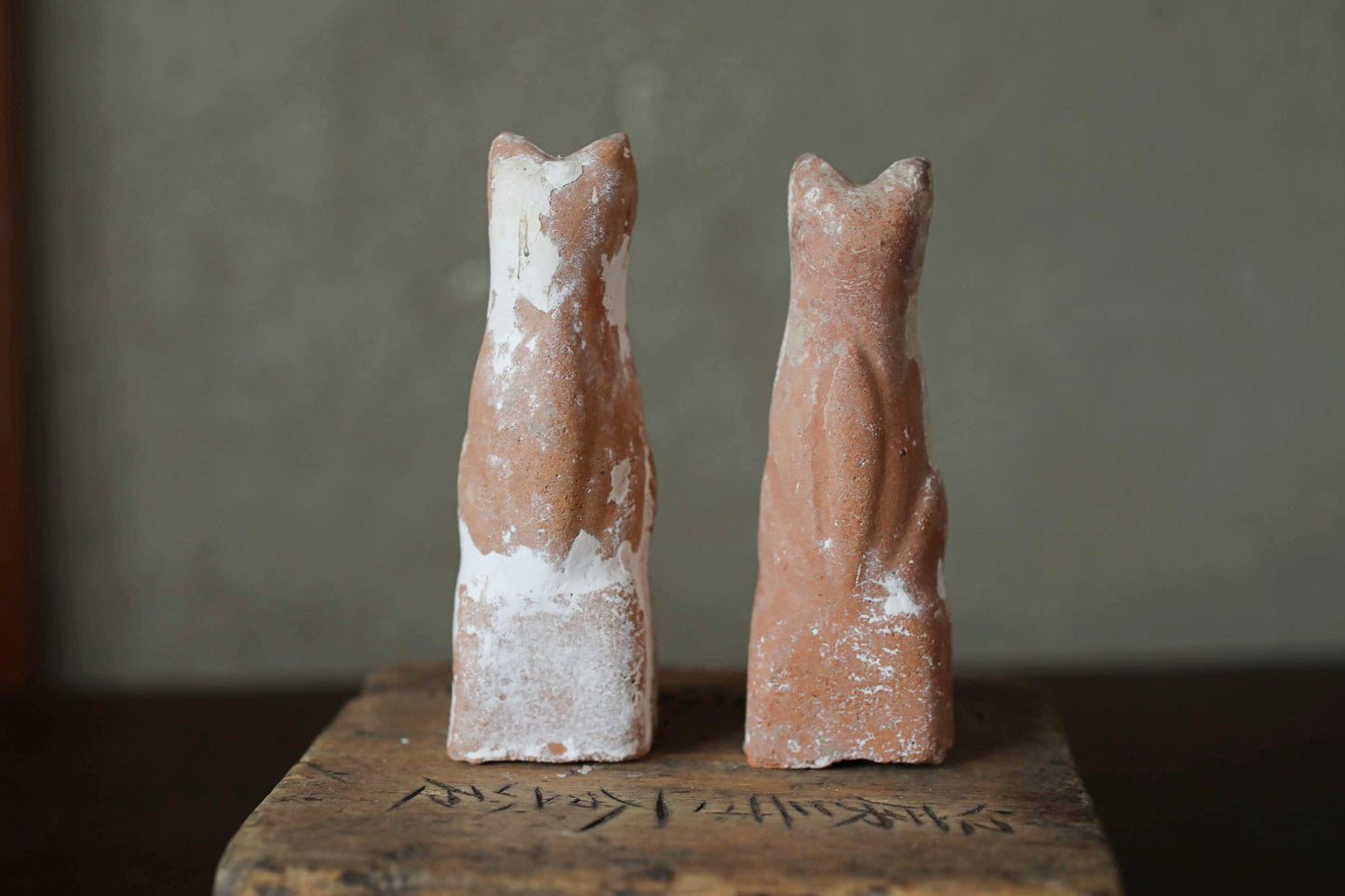 Japanese Antique 1910s pair of KITSUNE dolls Pottery from Shinto shrine Altar Foxes art Japanese guardian deity Okimono H3.5in/9cm