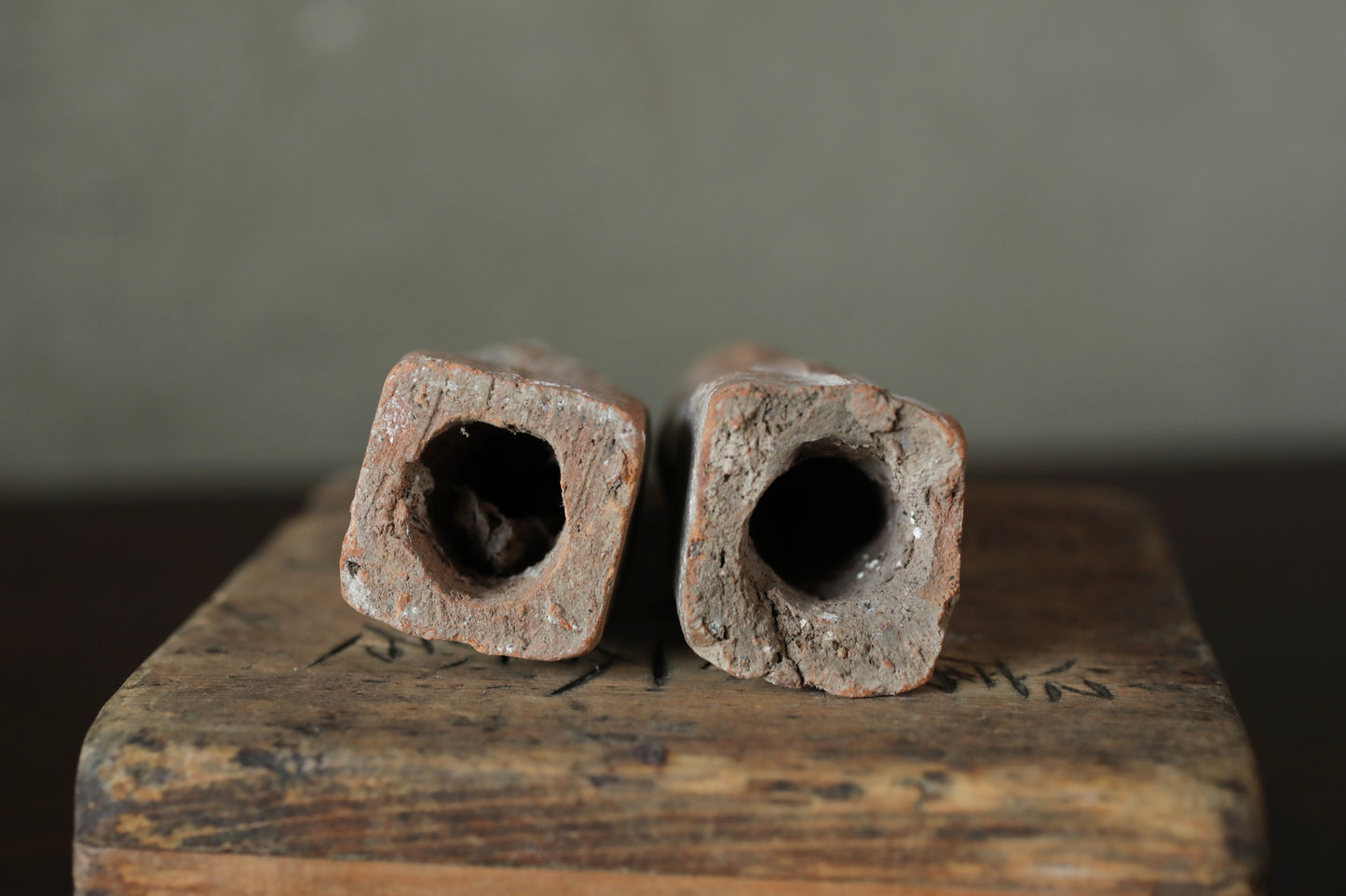 Japanese Antique 1910s pair of KITSUNE dolls Pottery from Shinto shrine Altar Foxes art Japanese guardian deity Okimono H3.5in/9cm