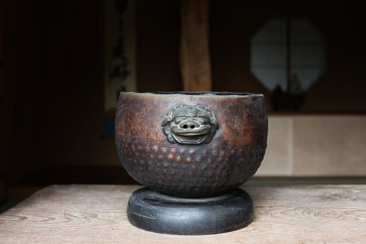 Japanese antique Bronze HIBACHI Blazer, plant pot cover with lion face handles, engraving, charcoal Fire Holder 1800s W14.4in/W36.5cm