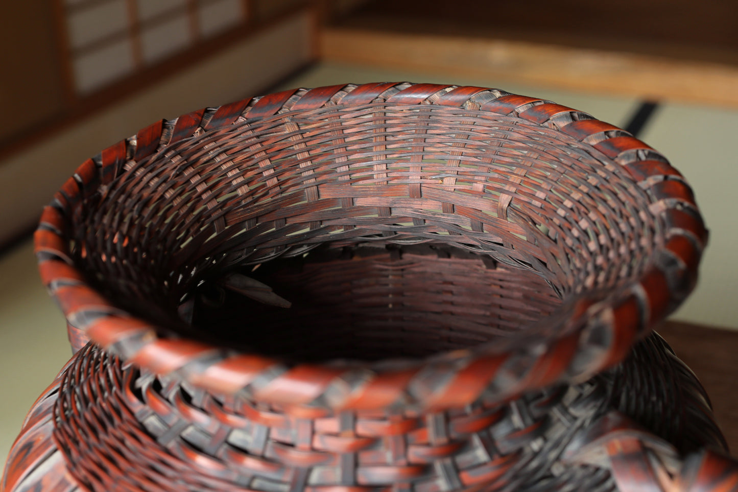 LARGE! Japanese vintage bamboo woven vase with two handles in smoke stained color, IKEBANA, Tea ceremony, Hana-kago W13.4in/W34cm