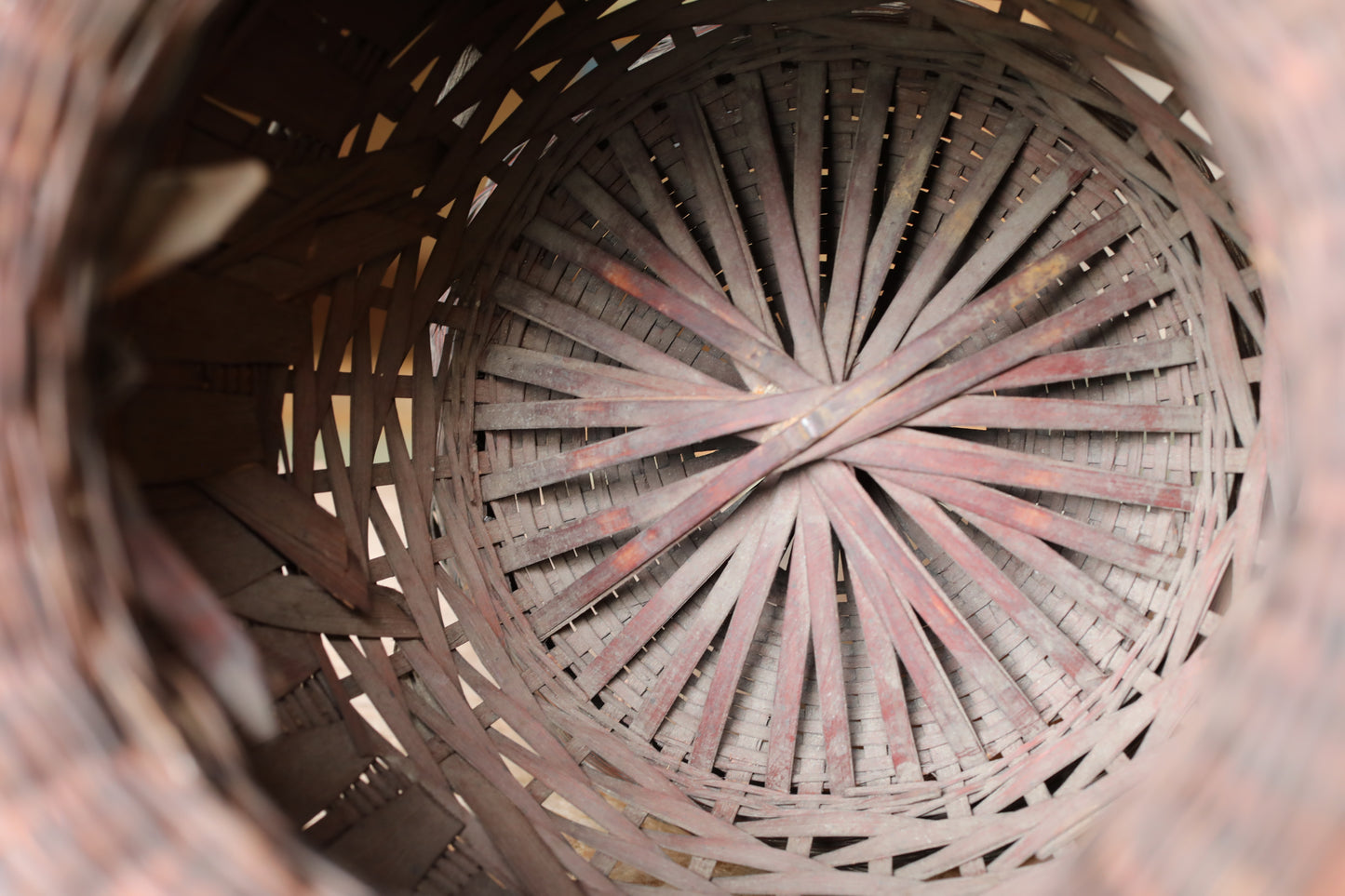 LARGE! Japanese vintage bamboo woven vase with two handles in smoke stained color, IKEBANA, Tea ceremony, Hana-kago W13.4in/W34cm