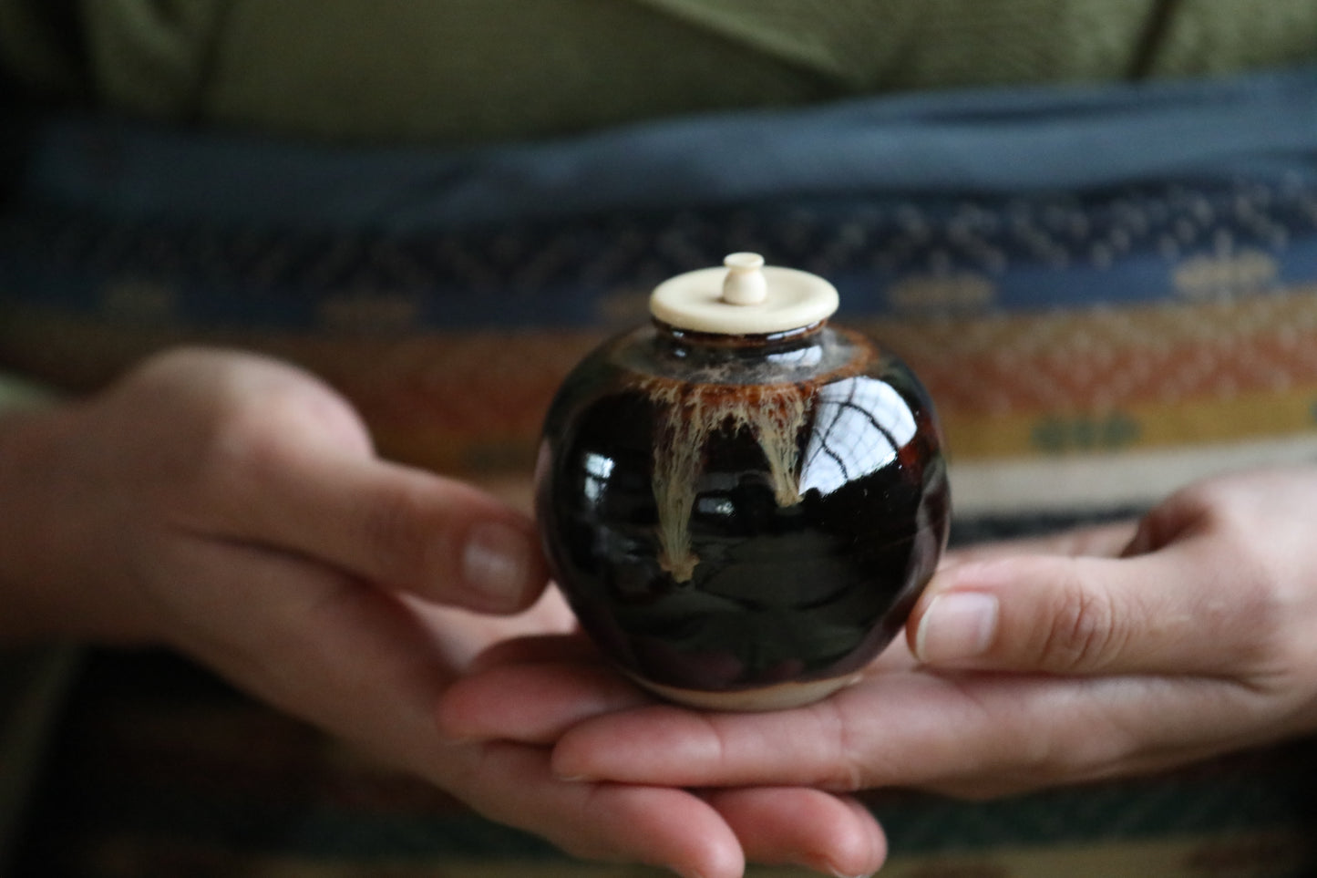 Vintage Japanese Matcha Caddy "文琳茶入 Bunrin Chaire"  with a silk bag, Tea Ceremony