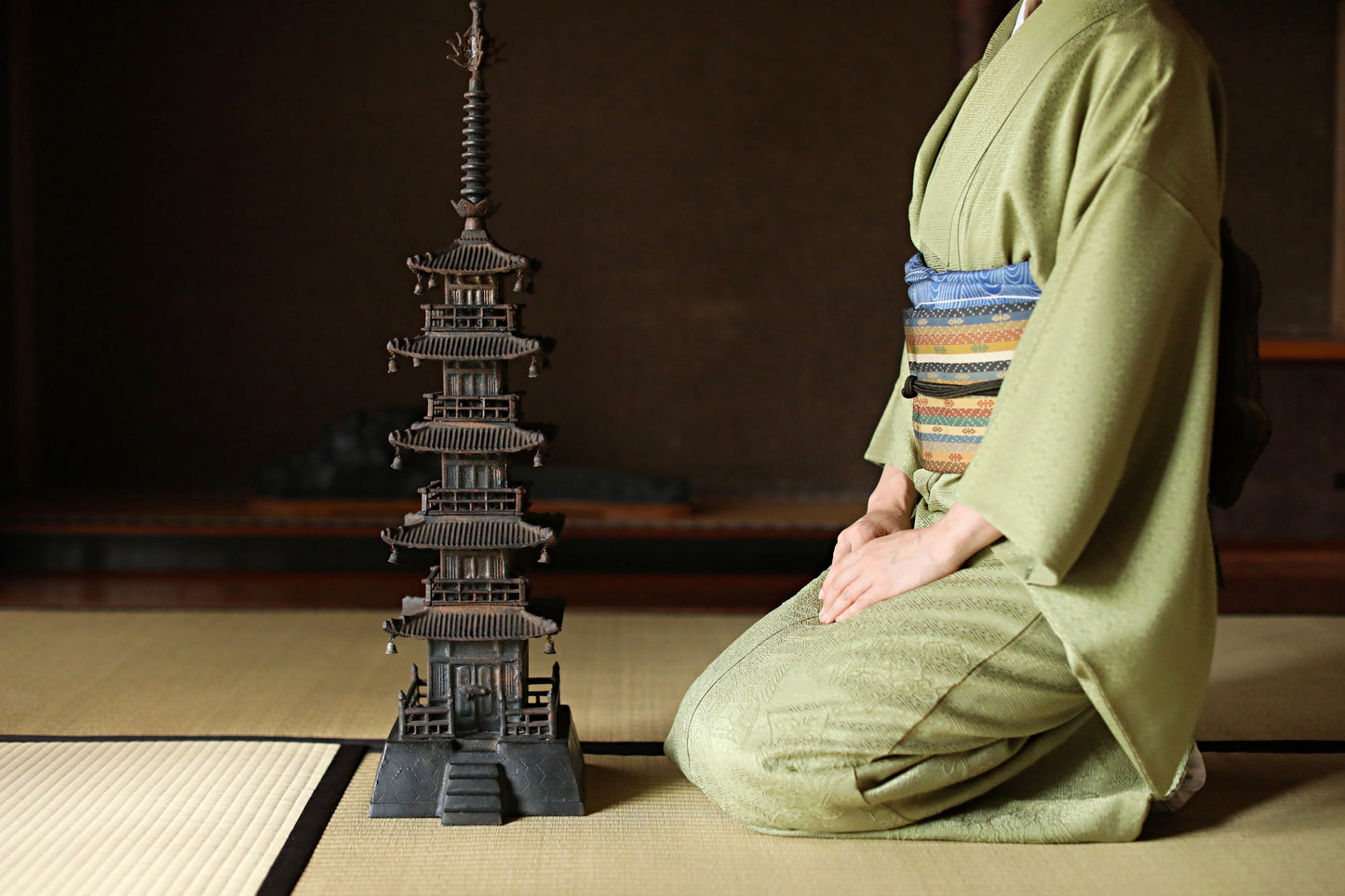 Japanese vintage five pagoda buddhist 