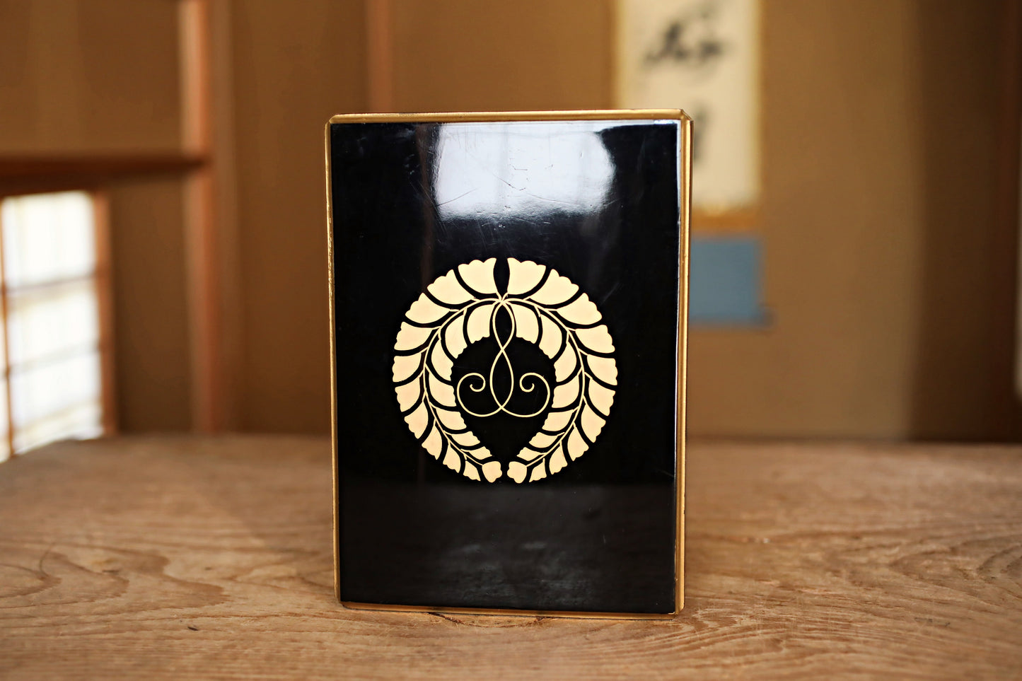 Japanese Makie Black Lacquer Gold wisteria SAMURAI crest wooden box URUSHI Maki-e, lacquer furniture buddhist alter 8.9×6.3in/22.5×16cm