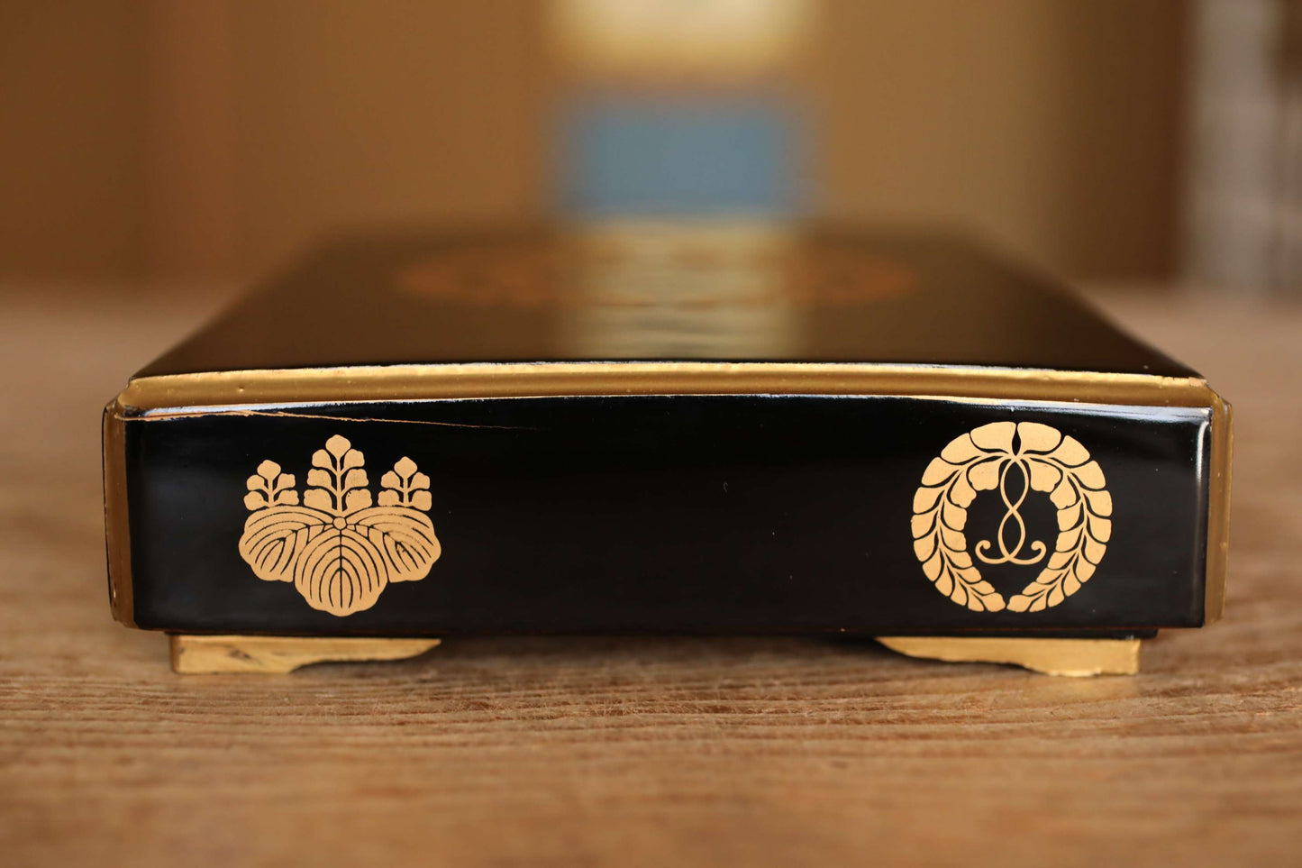 Japanese Makie Black Lacquer Gold wisteria SAMURAI crest wooden box URUSHI Maki-e, lacquer furniture buddhist alter 8.9×6.3in/22.5×16cm