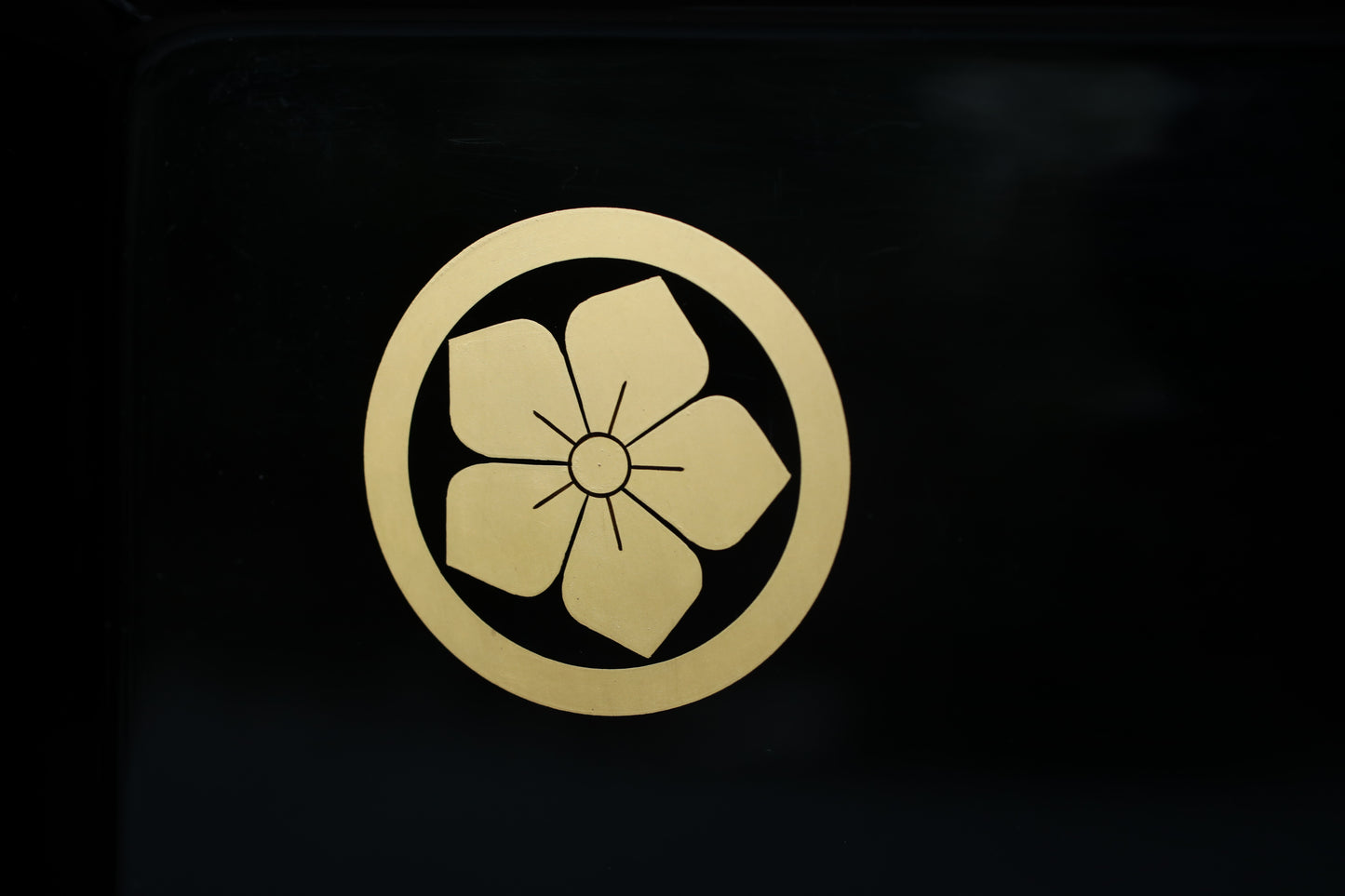 Japanese URUSHI lacquer square tray OBON black gold wisteria flower Family crest wooden tableware Tea ceremony Makie 13.1×9.1in/33.3×23.2cm