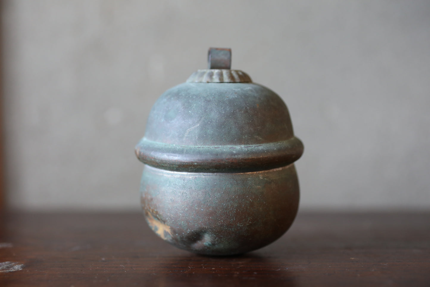 Japanese vintage black Bronze Bell from shinto shrine hanging bell hand metal craft SUZU H4.1×3.5in/H10.5×9cm