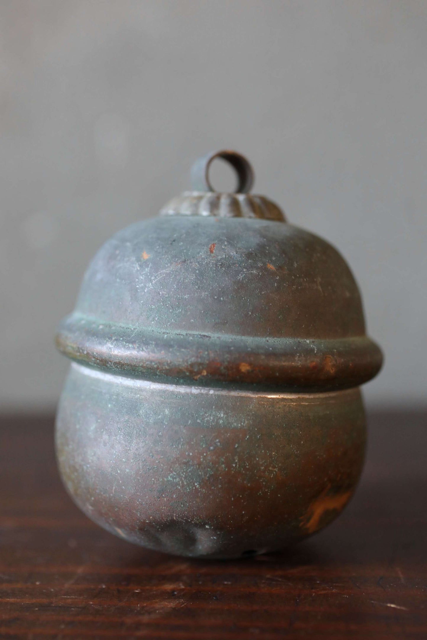 Japanese vintage black Bronze Bell from shinto shrine hanging bell hand metal craft SUZU H4.1×3.5in/H10.5×9cm