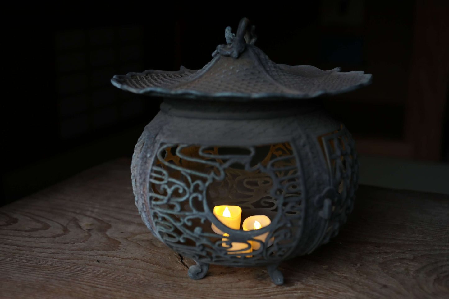 FINE! Japanese antique bronze Lantern, garden lamp, Hanging or Standing Lantern Tsuridoro with dragon cloud open work H11.4in/H29cm