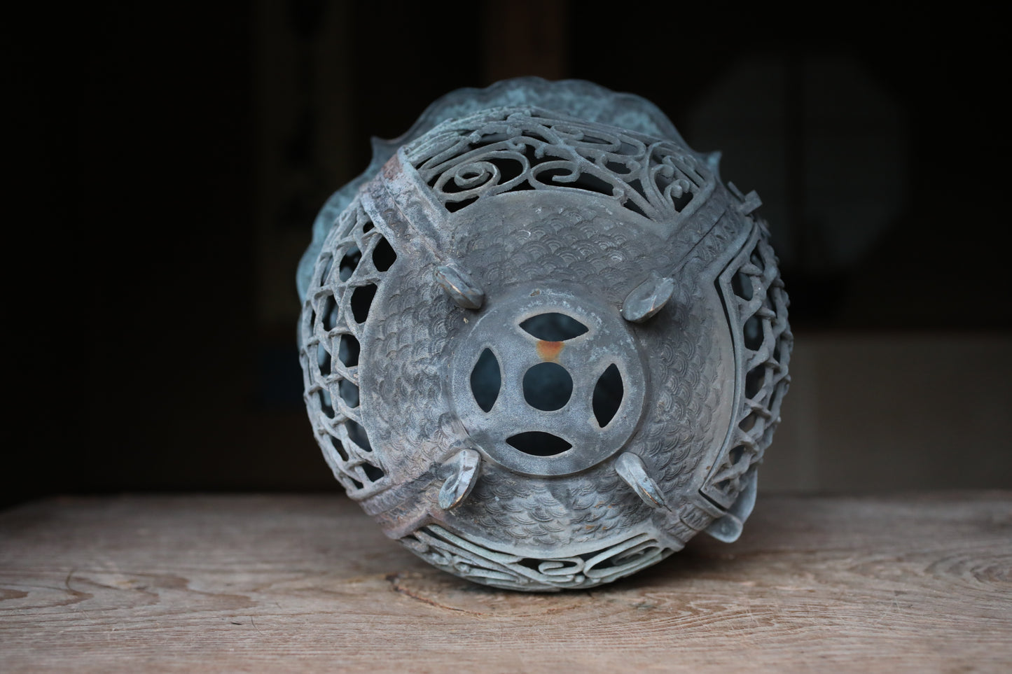 FINE! Japanese antique bronze Lantern, garden lamp, Hanging or Standing Lantern Tsuridoro with dragon cloud open work H11.4in/H29cm