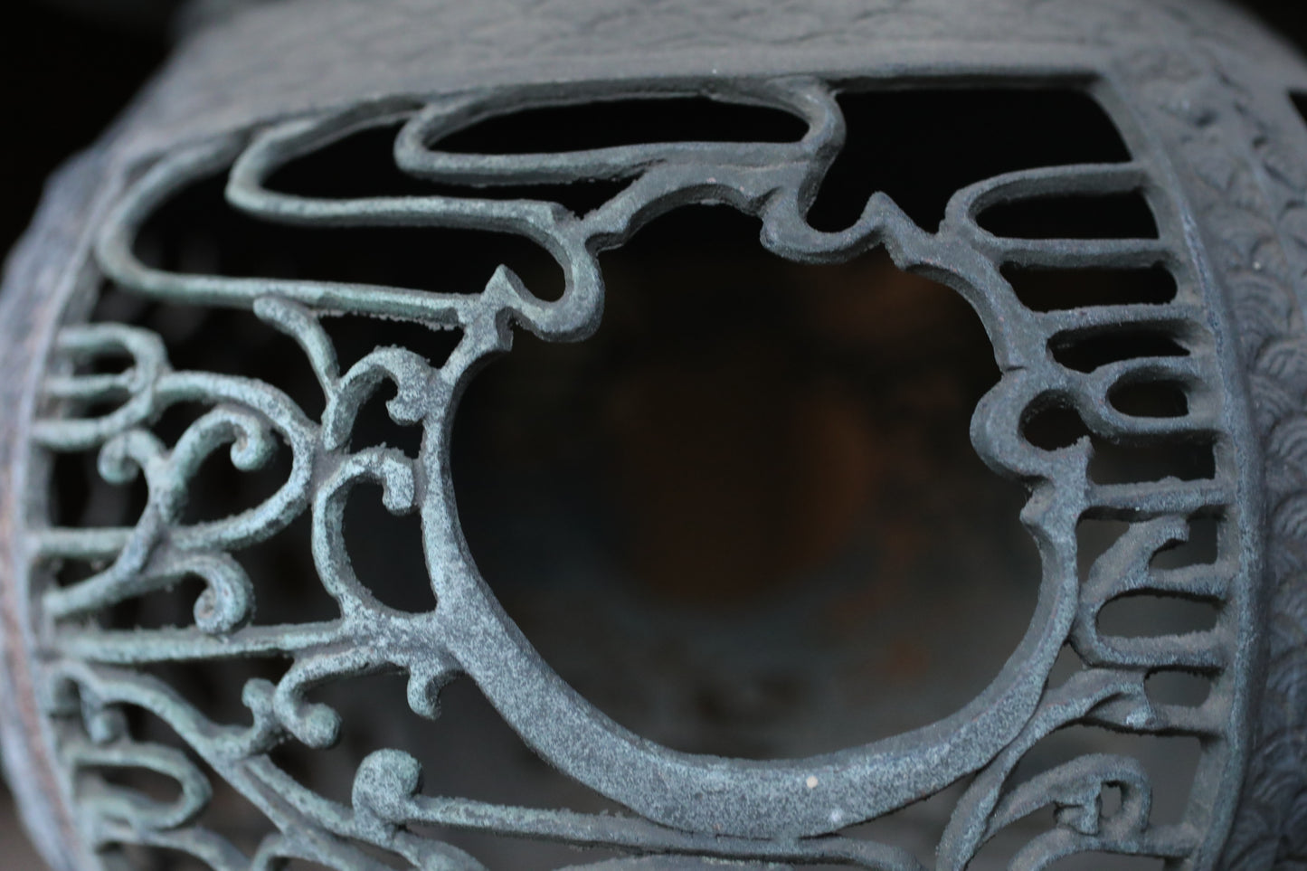 FINE! Japanese antique bronze Lantern, garden lamp, Hanging or Standing Lantern Tsuridoro with dragon cloud open work H11.4in/H29cm