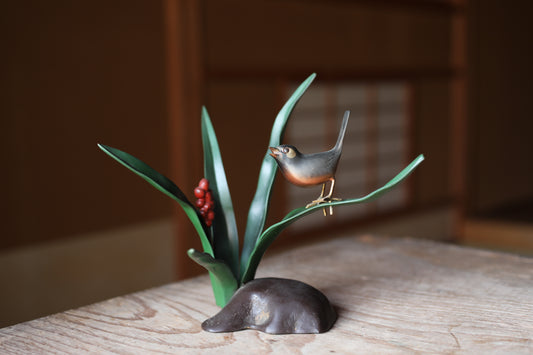Japanese vintage bird and flower Rohdea japonica ornament figurine made of bronze For GIFT, H7.5in×W8.7in/H19×22cm