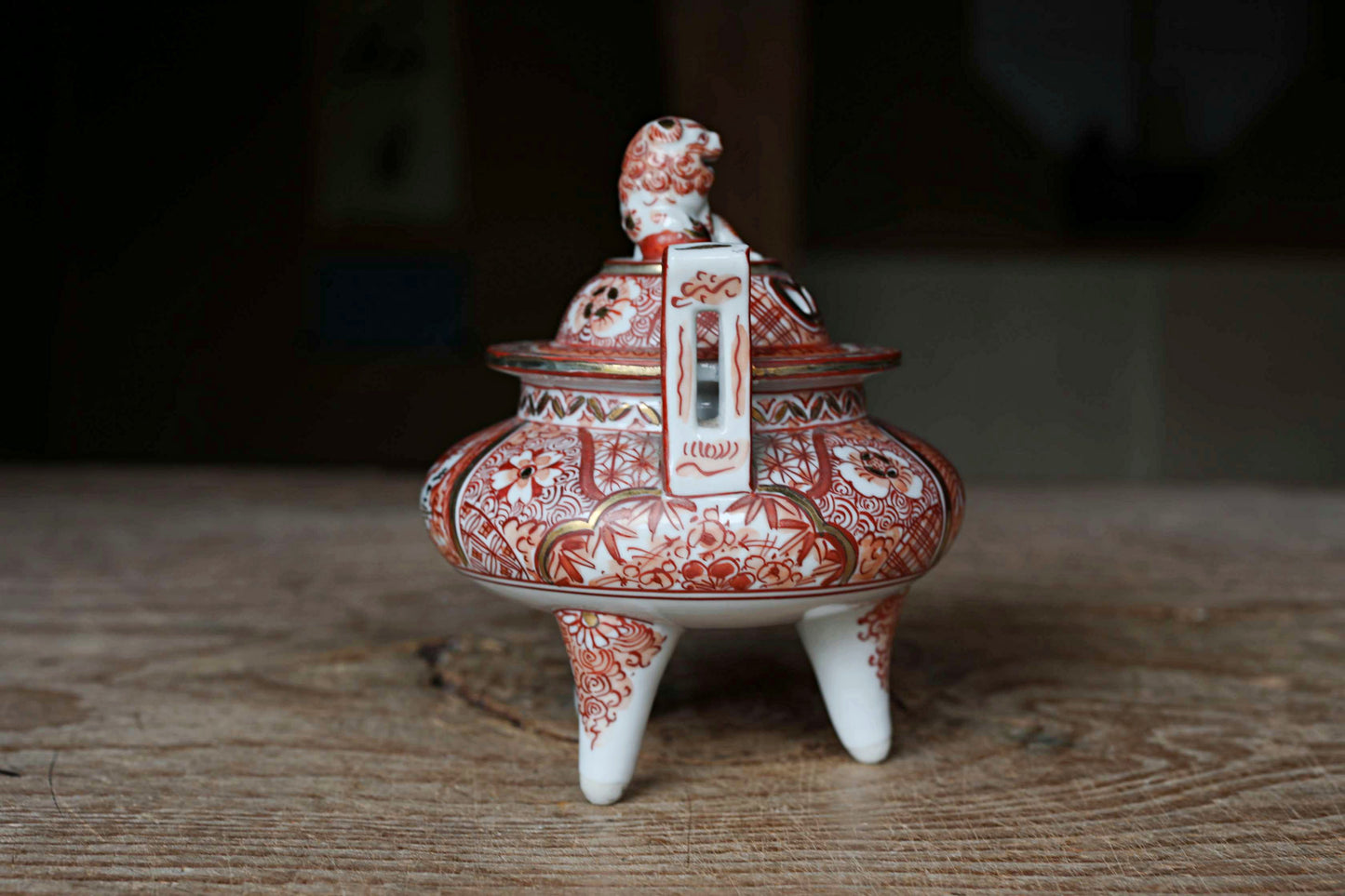 Japanese beautiful vintage KUTANI ceramic censer incense burner with lion, phoenix flower, gold and red, For GIFT W4.7in/W12cm